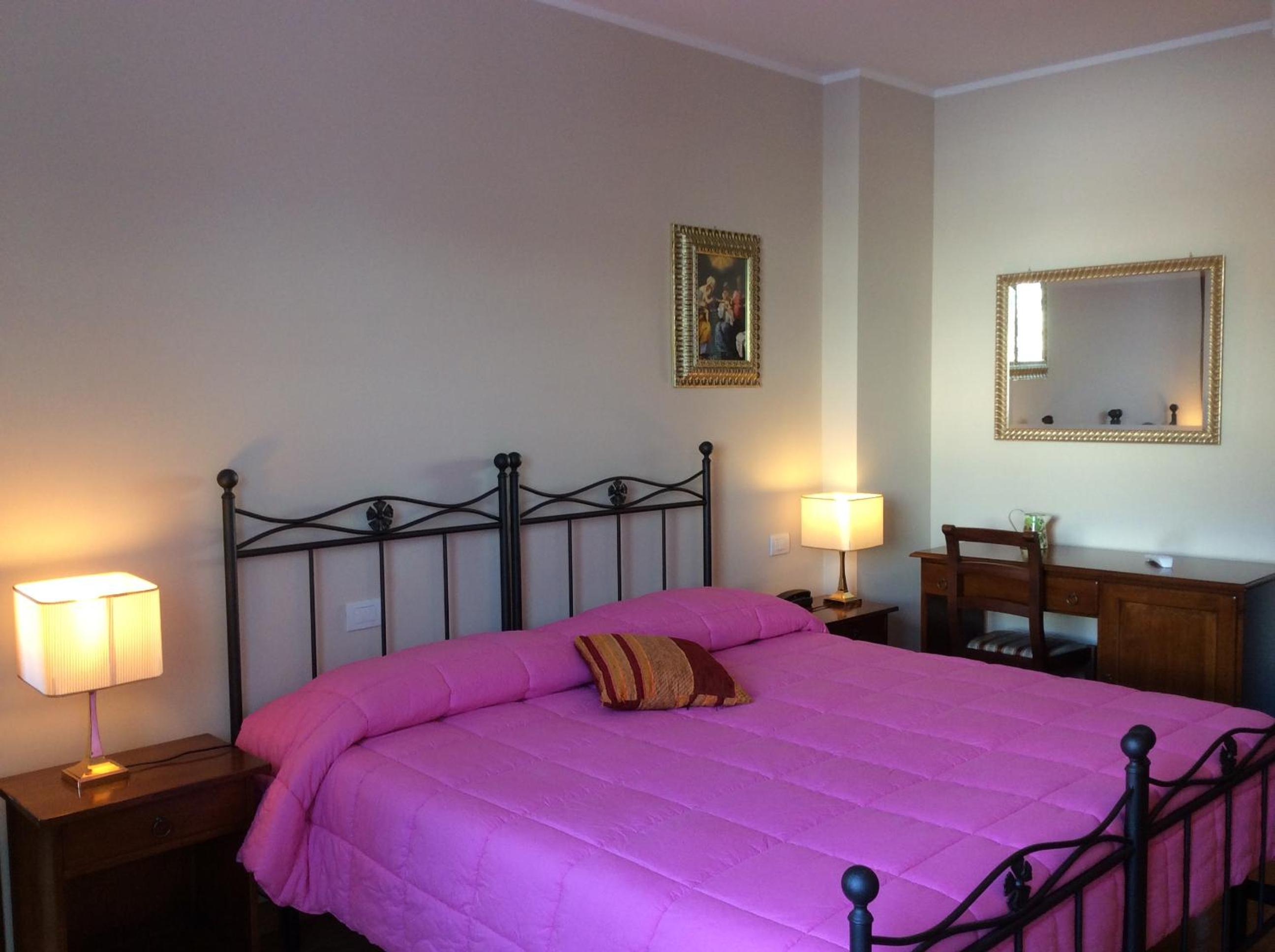 Superior Double Room - Photo 3