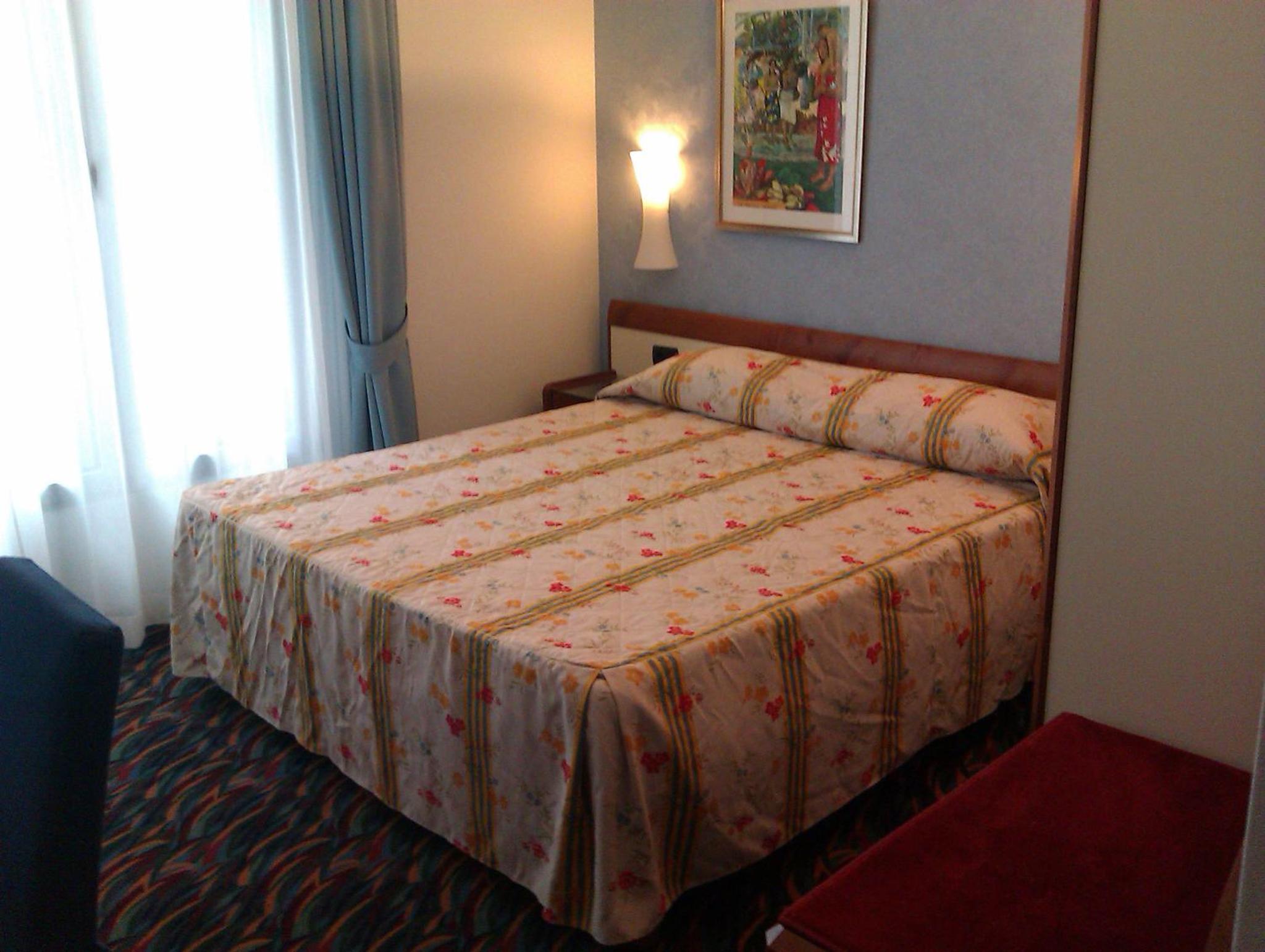 Double Room - Photo 5