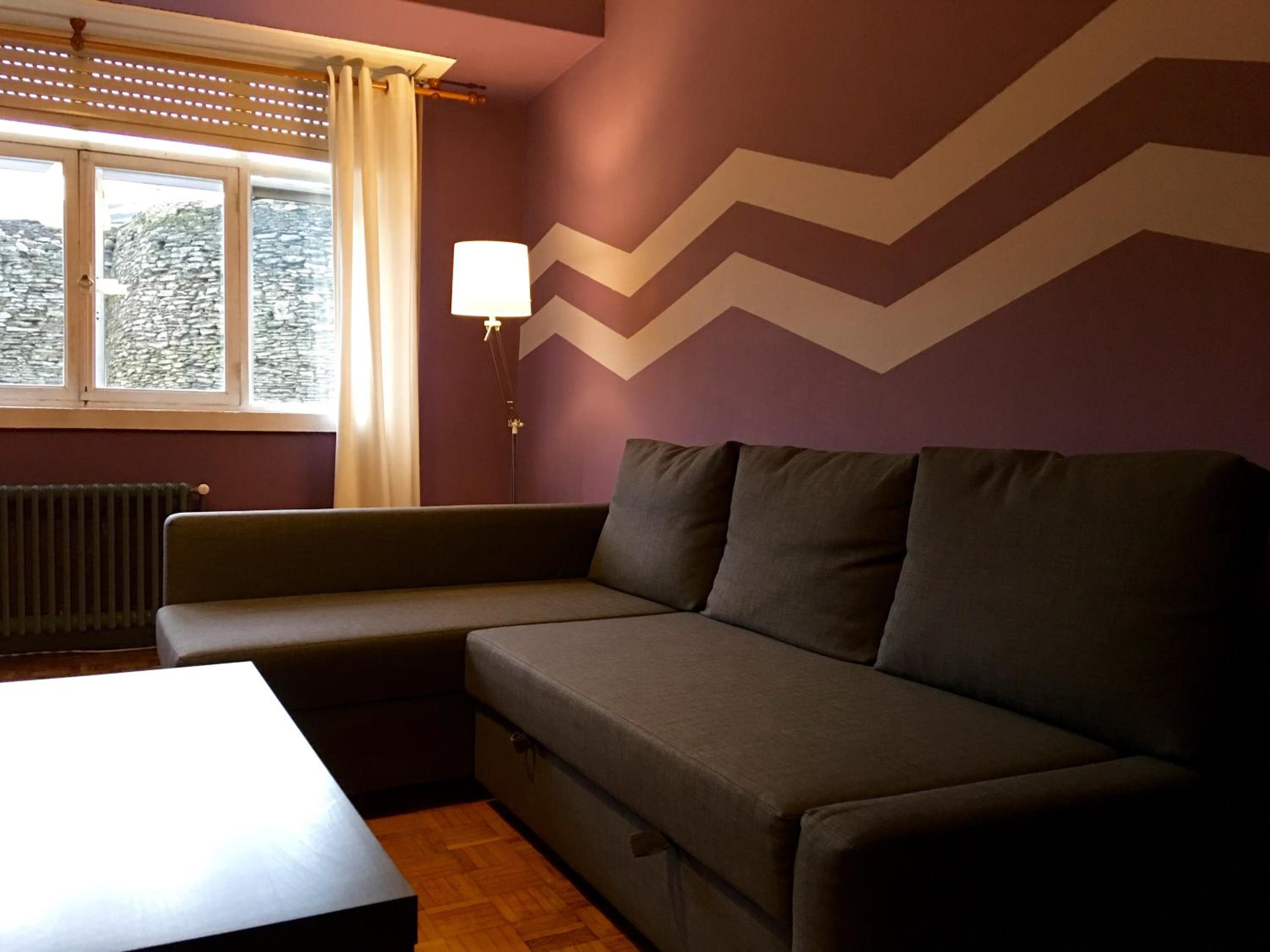 Apartment photo 2