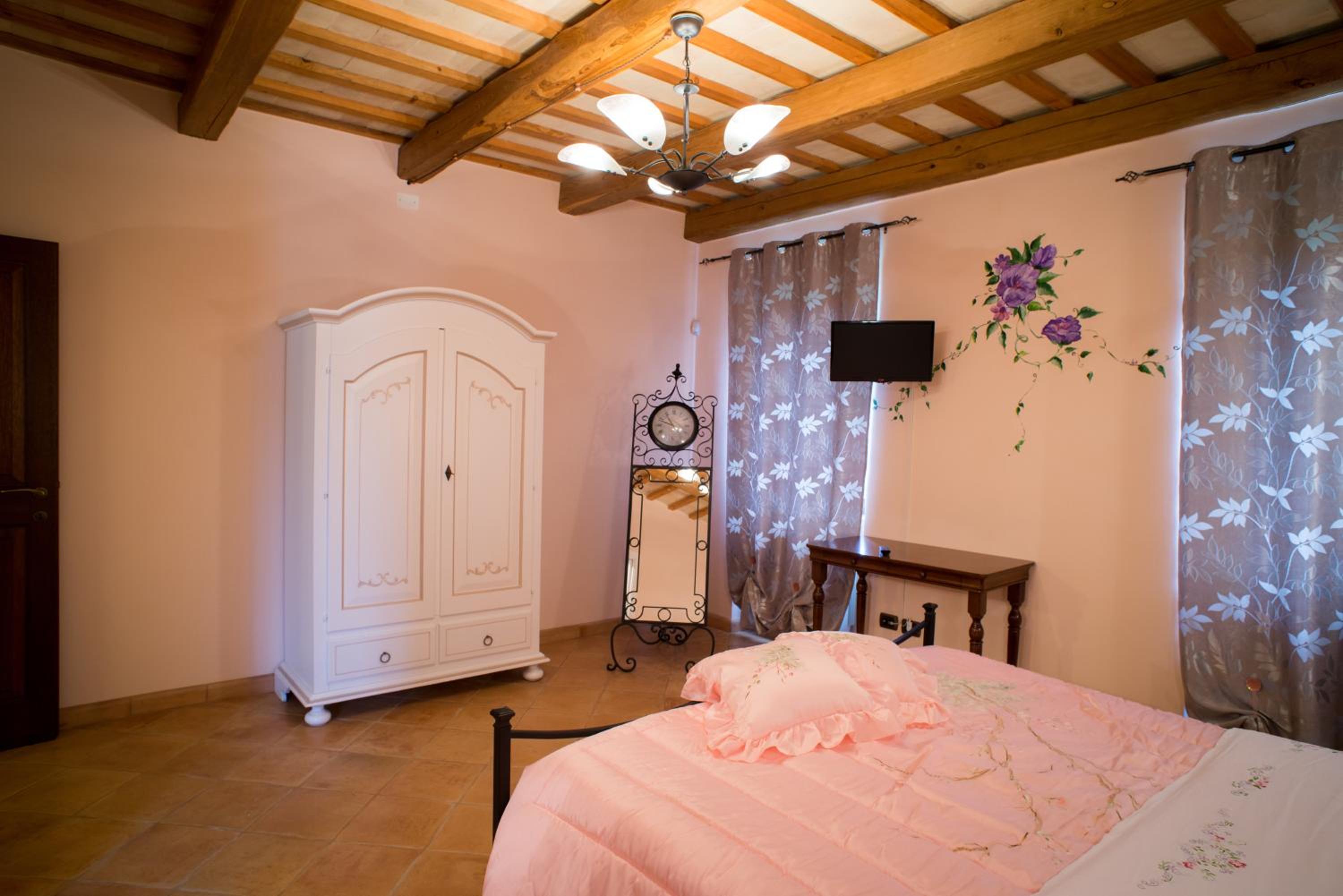 Double Room with Private Bathroom photo 3
