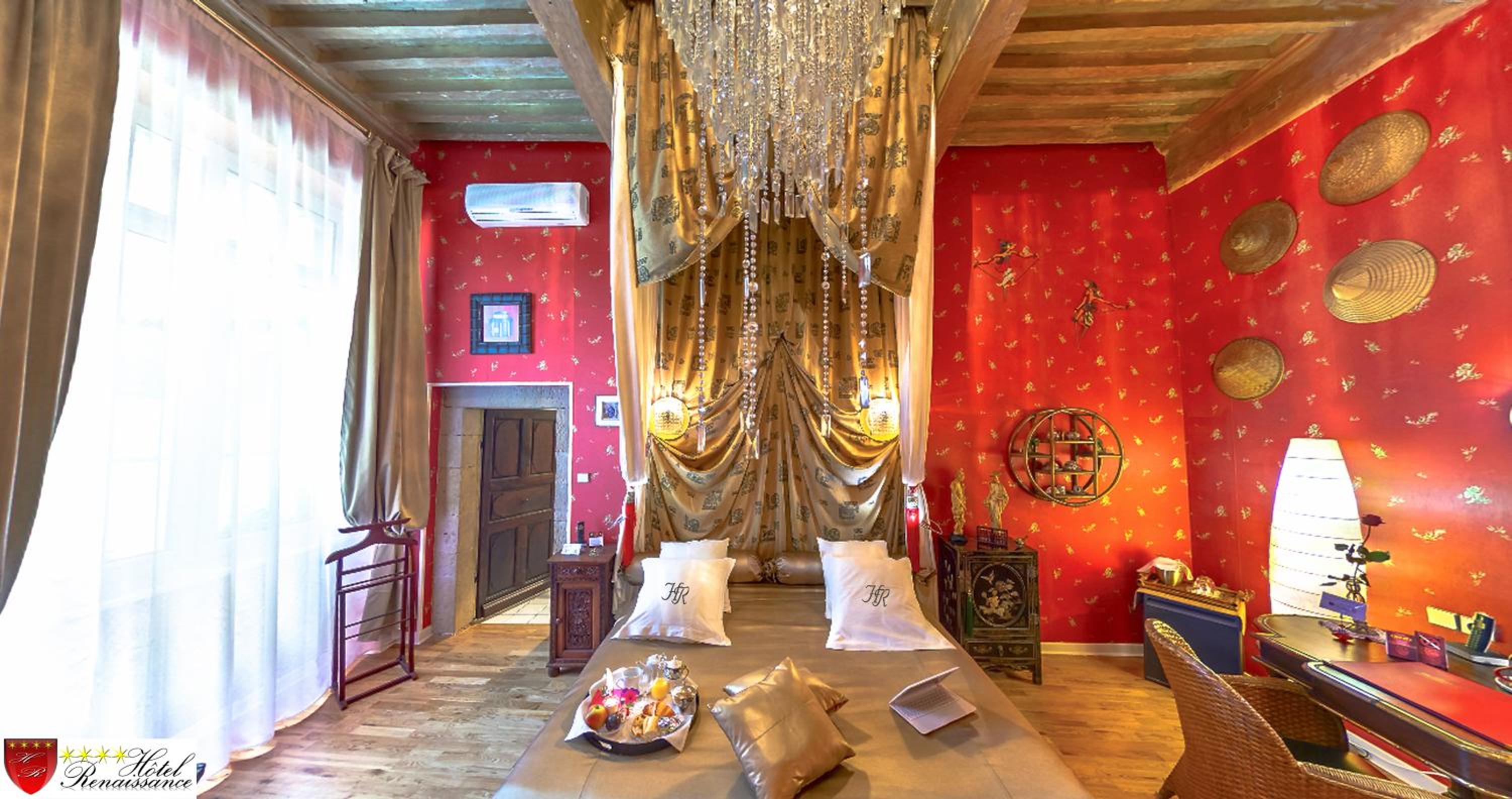 Deluxe Suite - Photo 5