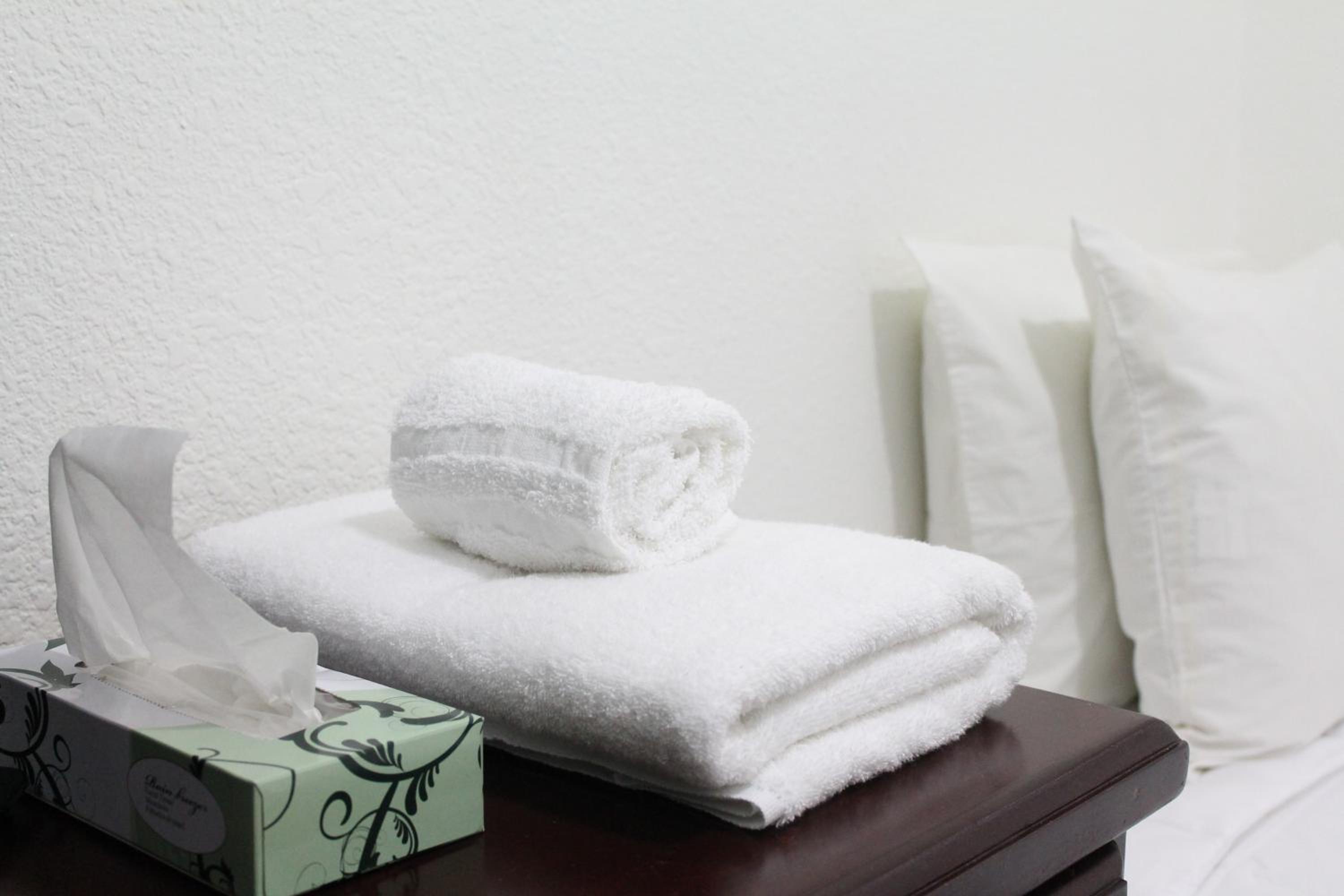 Single Room with Shared Bathroom