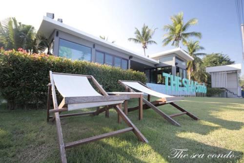 Apartment with Sea View photo 2
