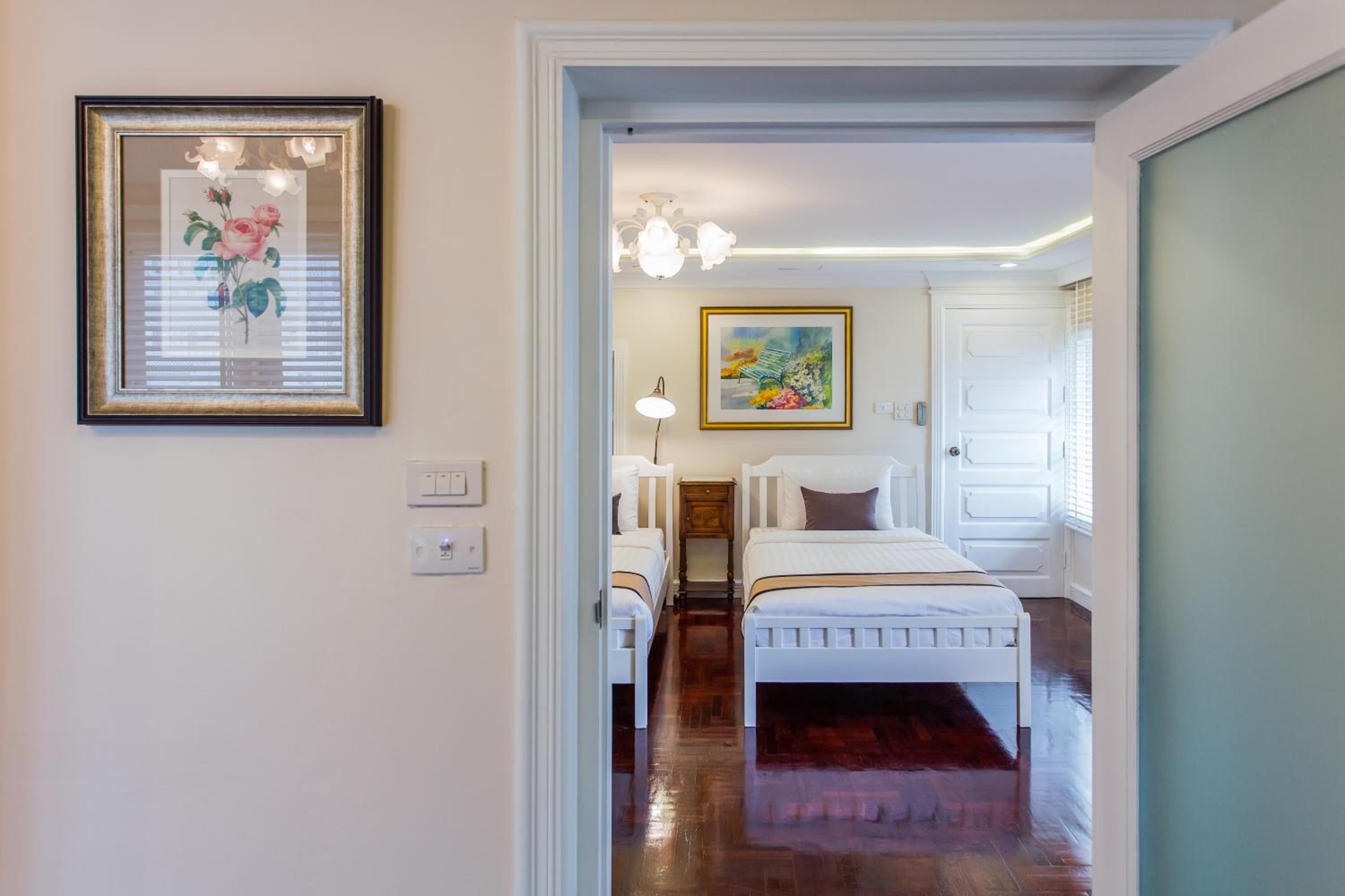 Family Room with Private Bathroom photo 3