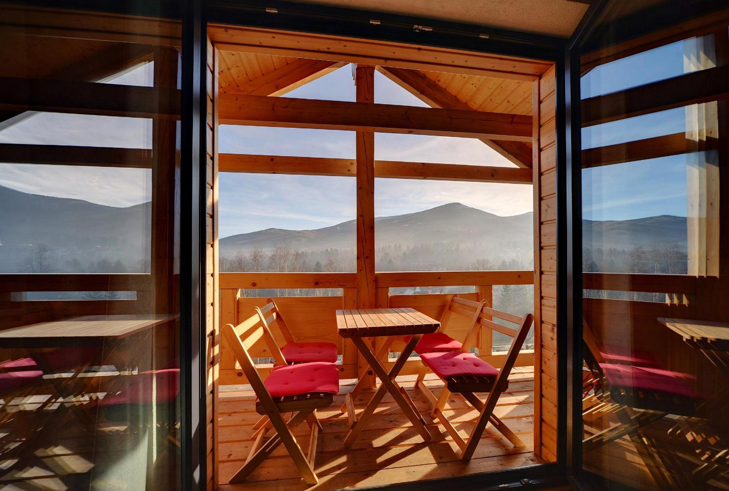 Deluxe Quadruple Room with Mountain View photo 3
