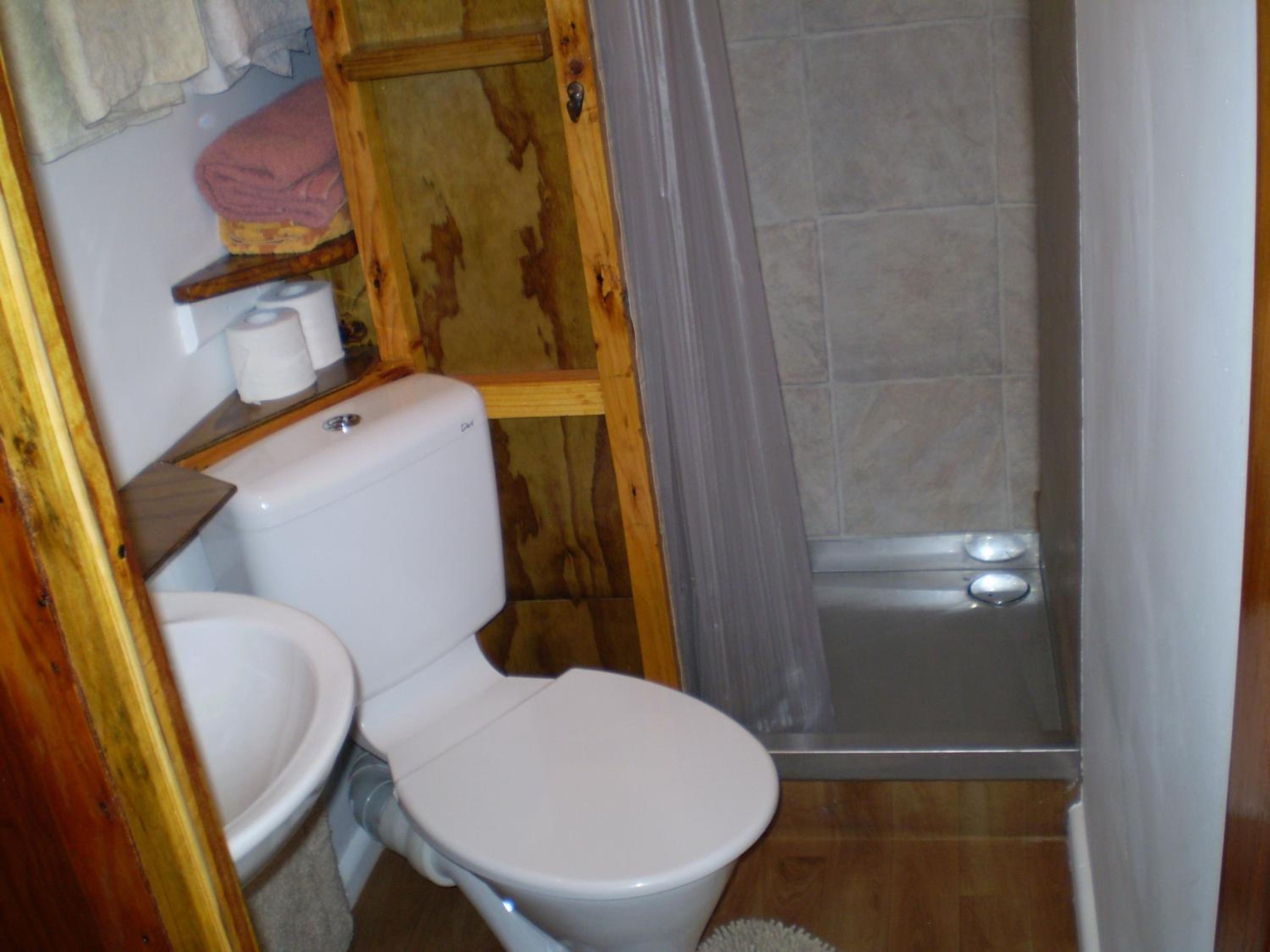 Family Room With Shower photo 2