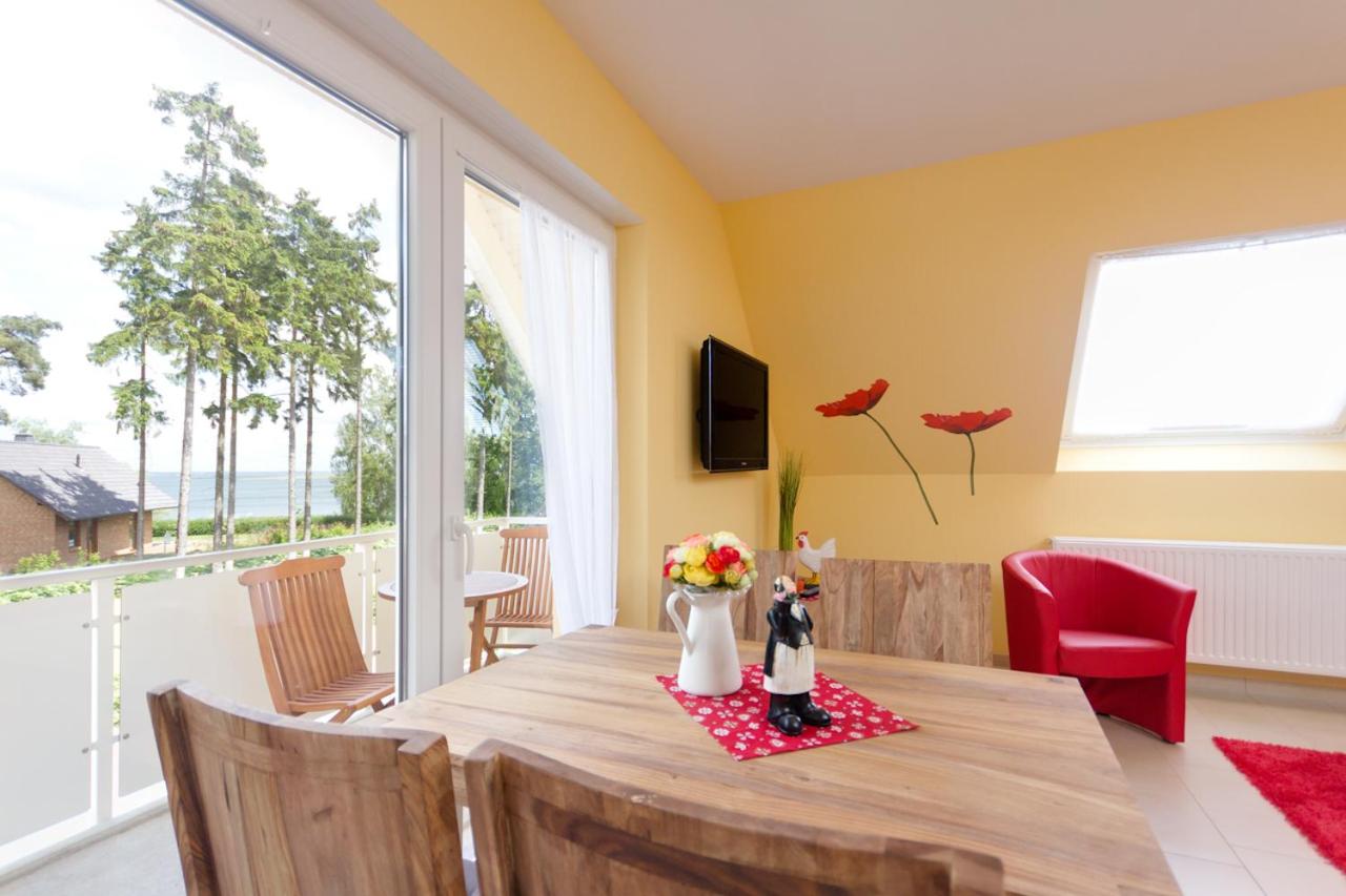 Family Apartment with terrace in a beach cottage photo 2