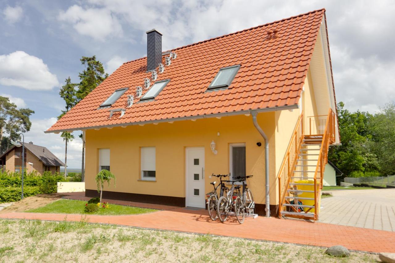Family Apartment with balcony in a beach cottage photo 2