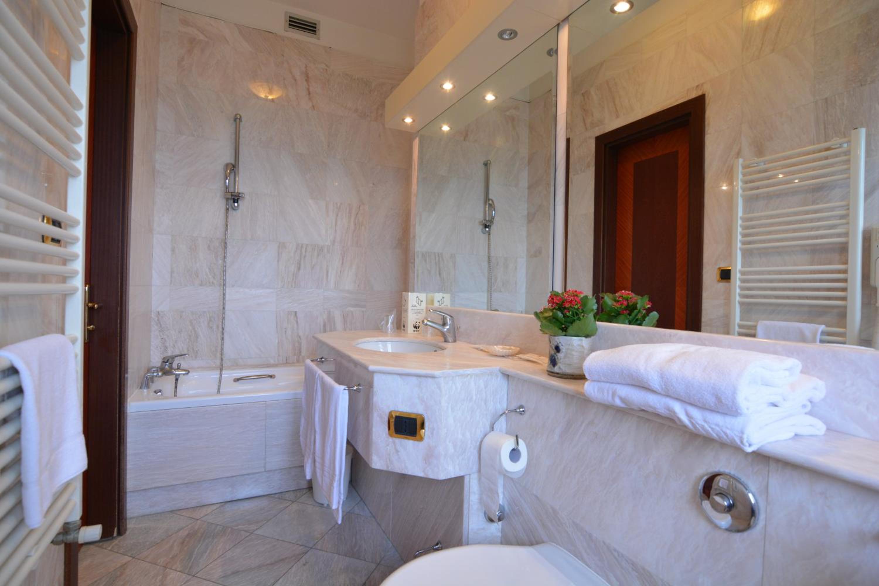 Superior Double Room - Photo 6