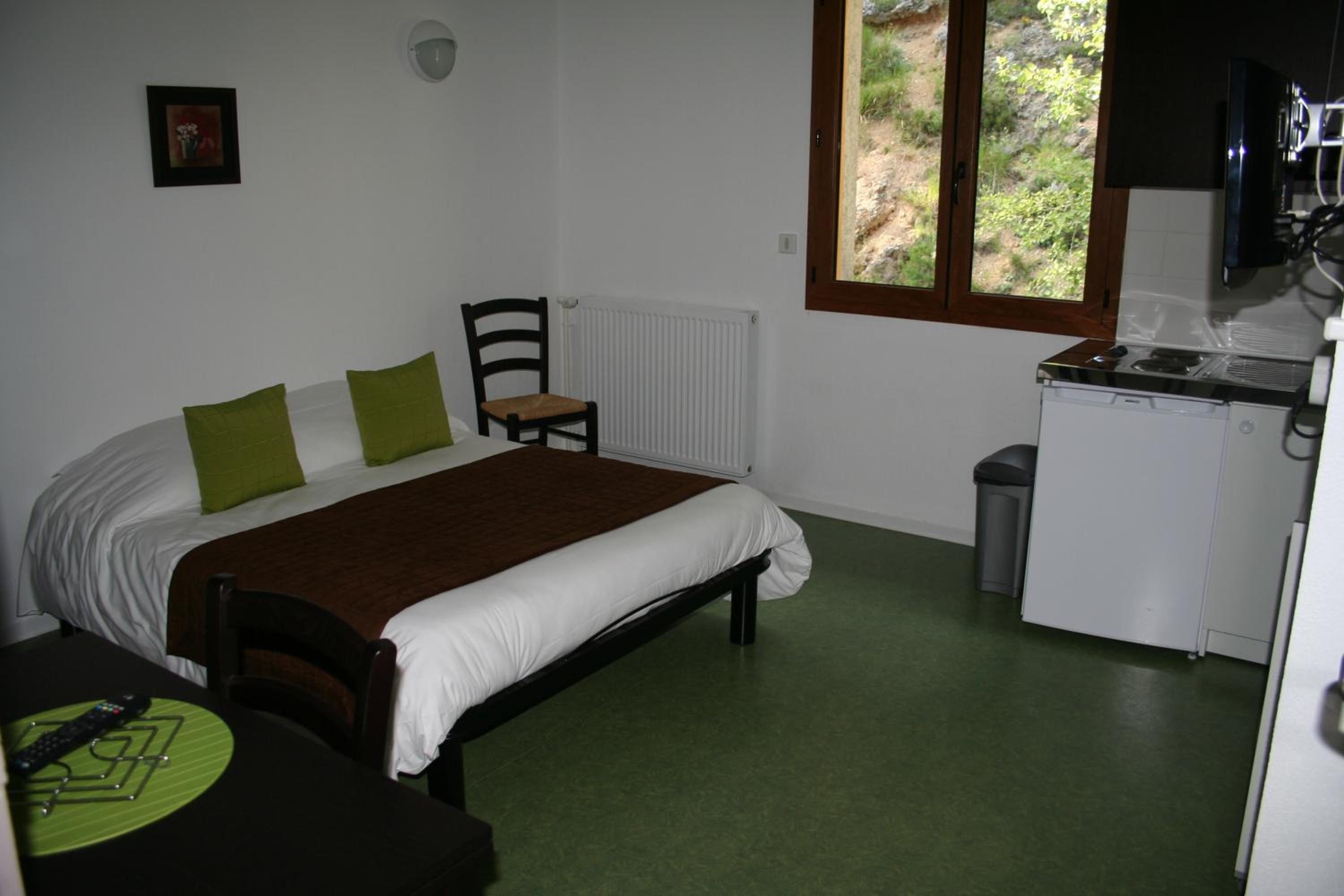 One-Bedroom Family Apartment - Photo 11