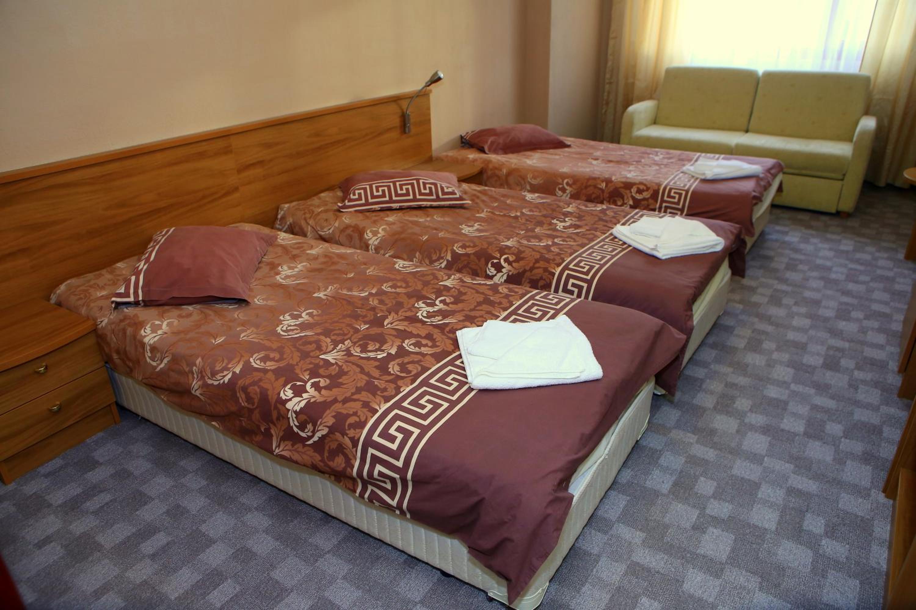 Triple Room - Photo 7