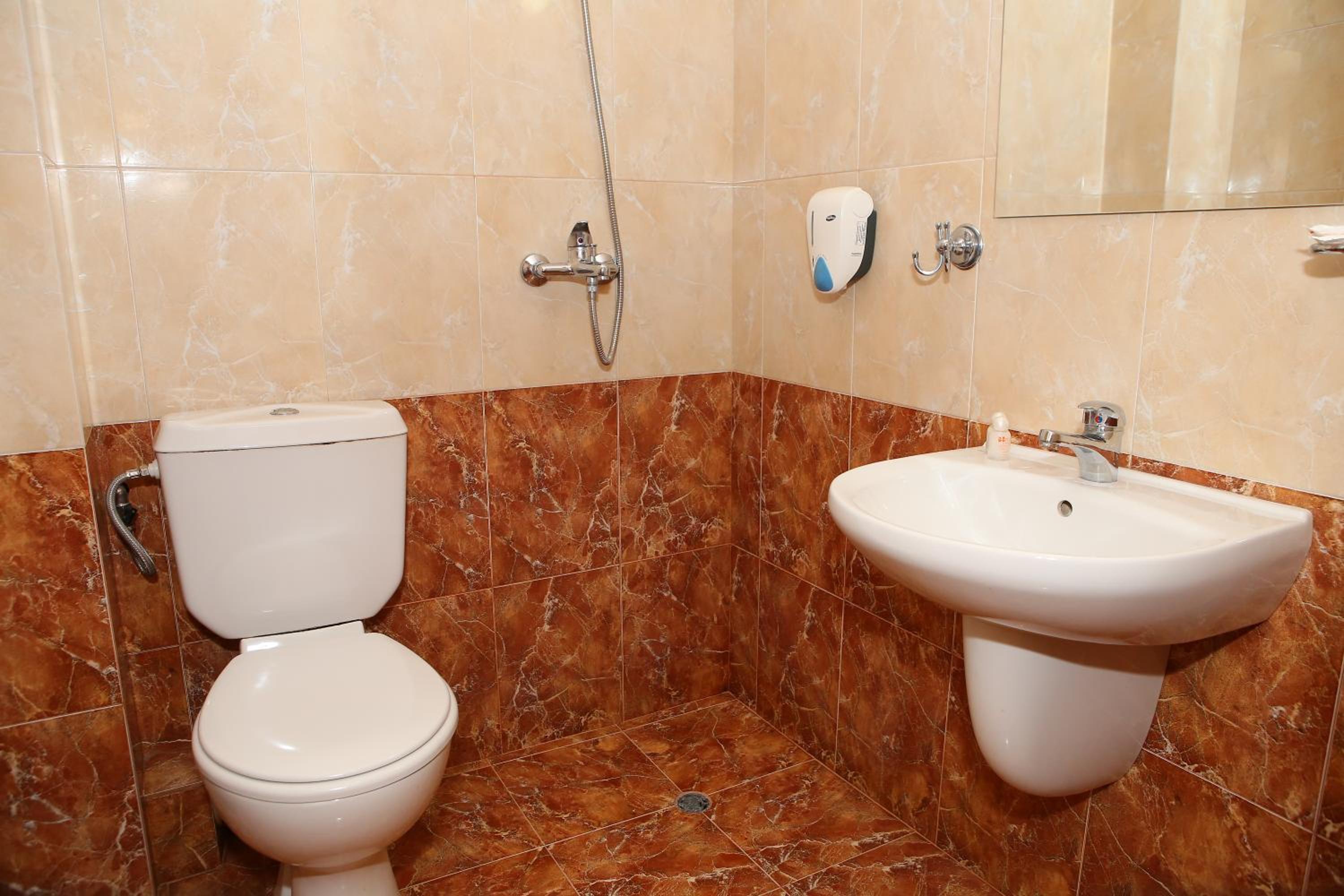 Two-Bedroom Apartment - Photo 9