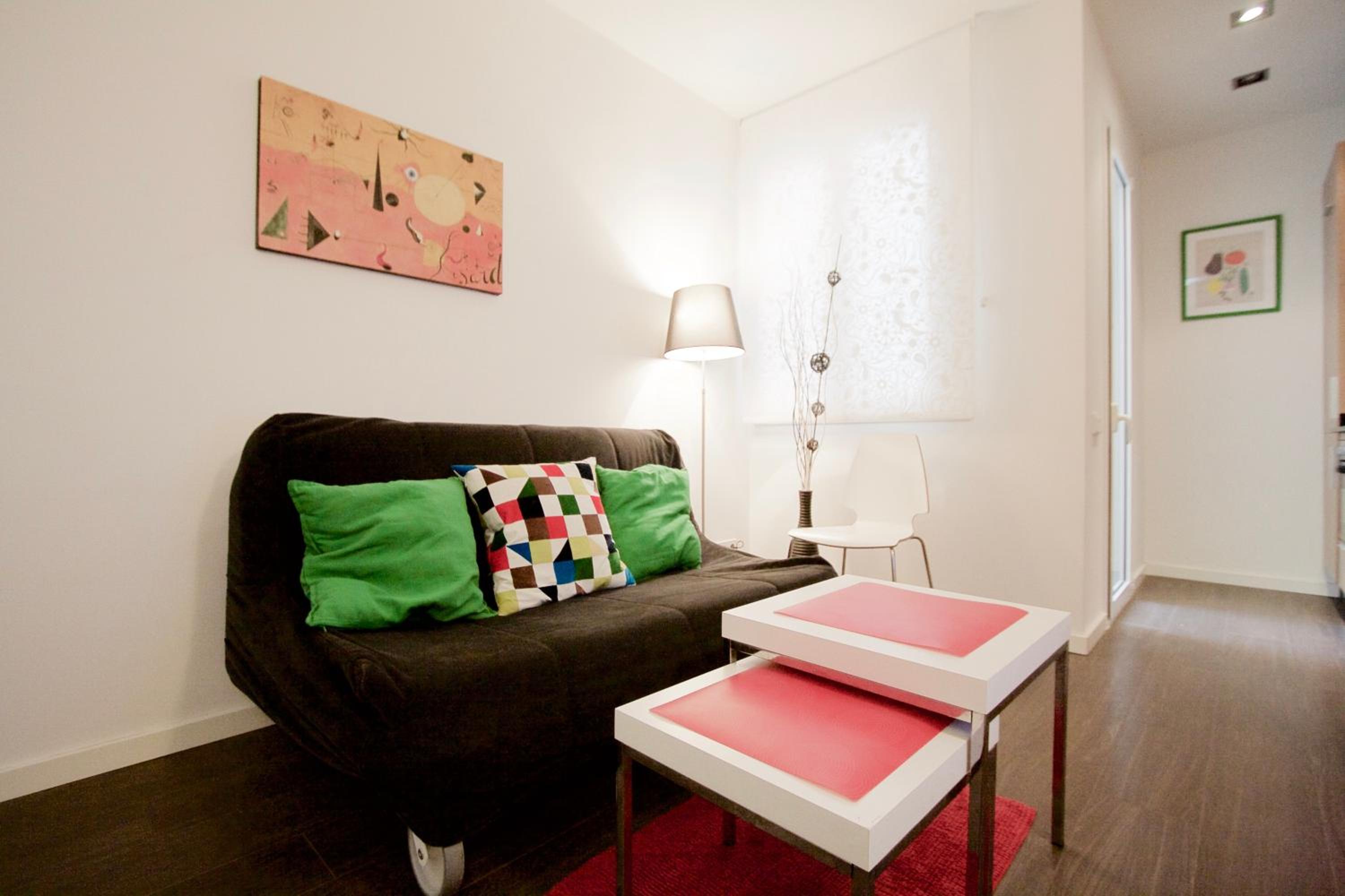 One-Bedroom Apartment photo 3