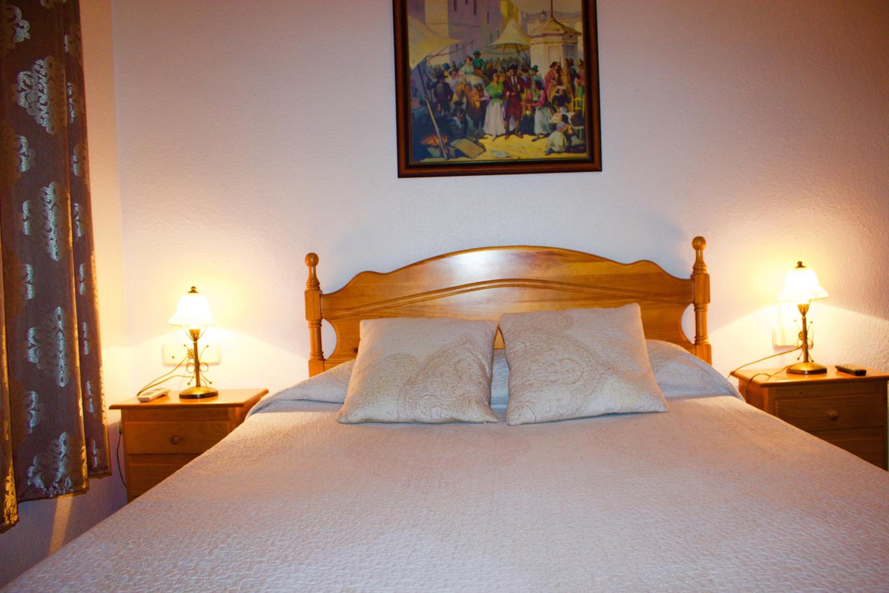 Double Room - Photo 6