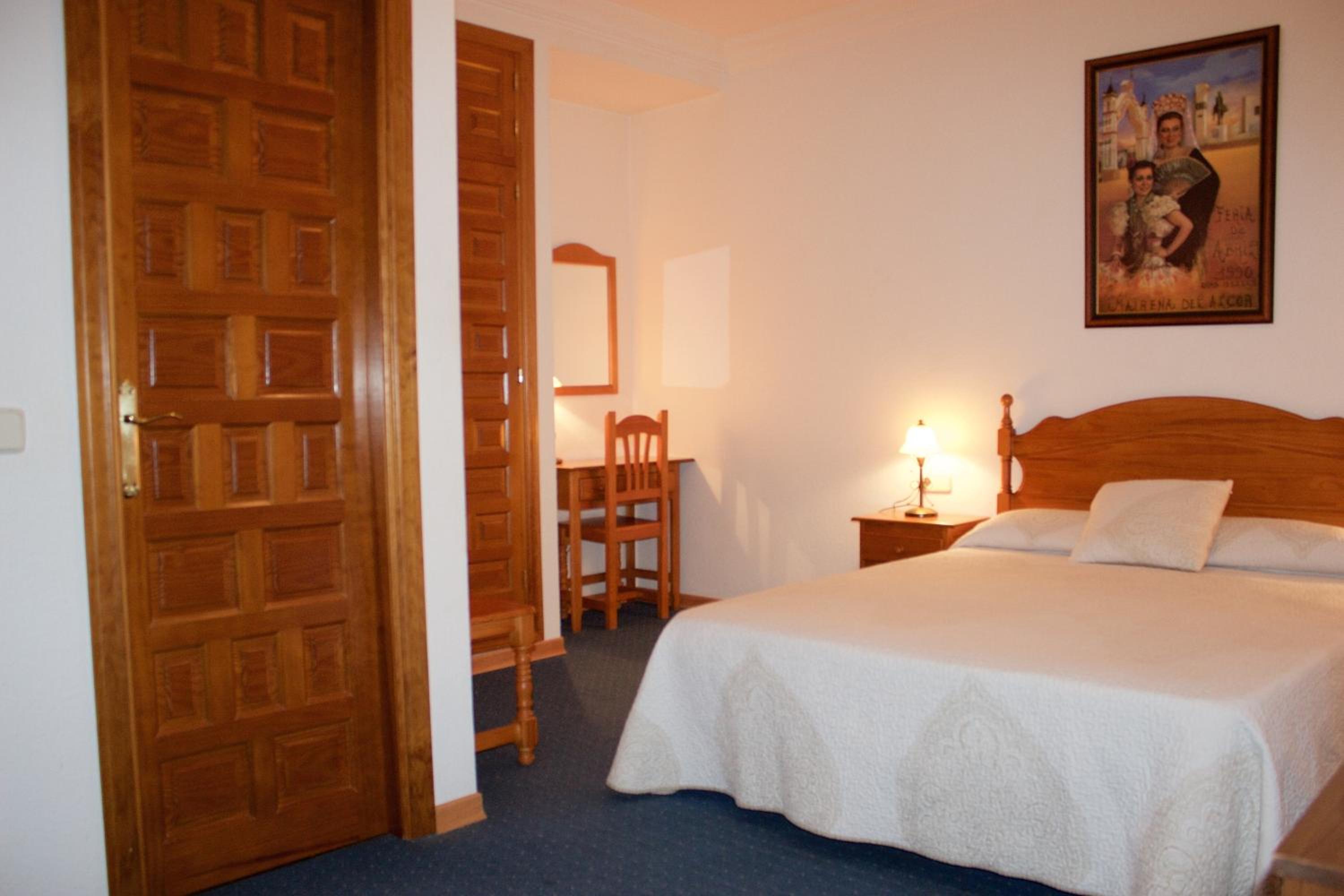 Double Room - Photo 3