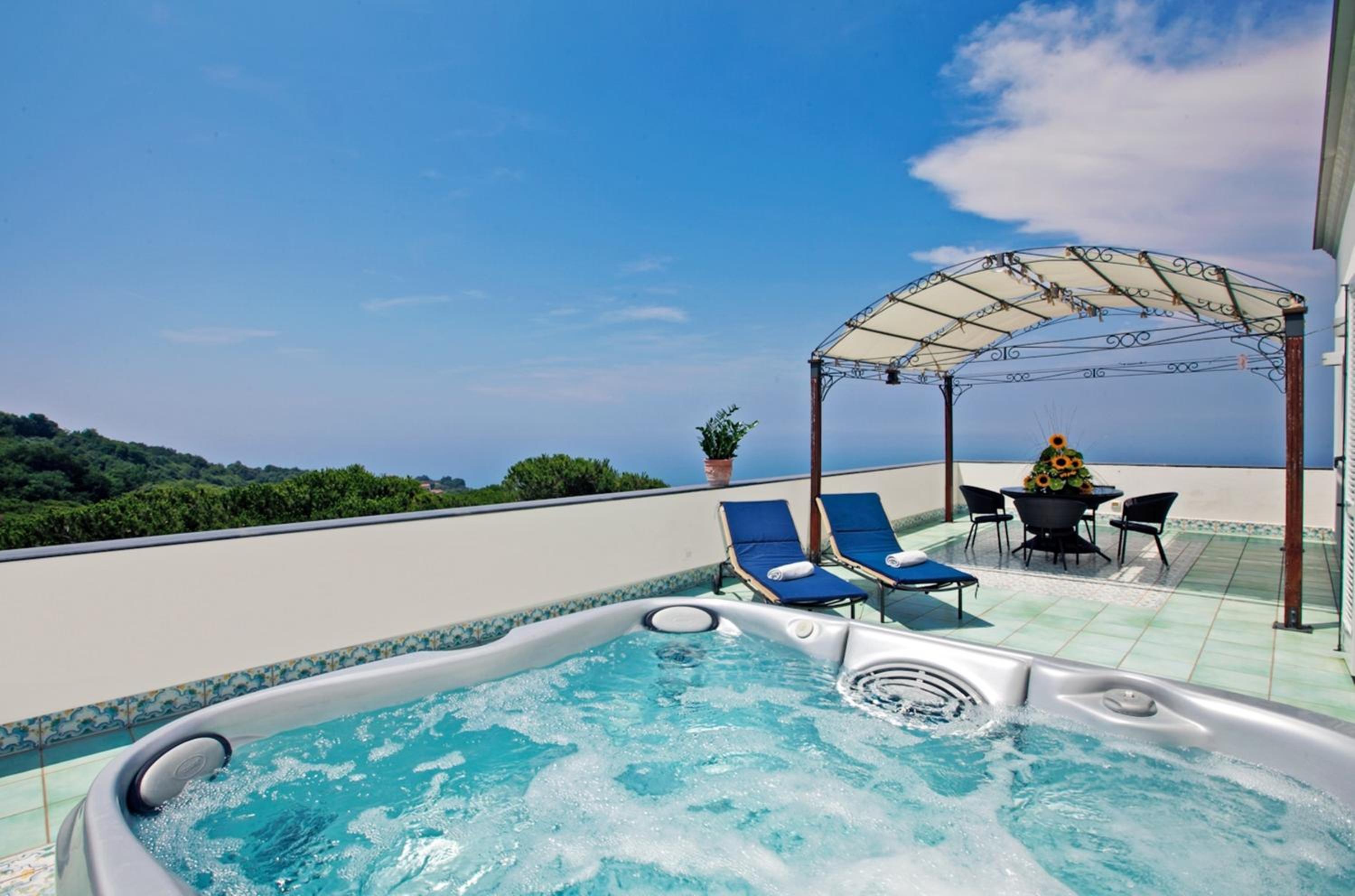Suite with Sea View - Photo 5
