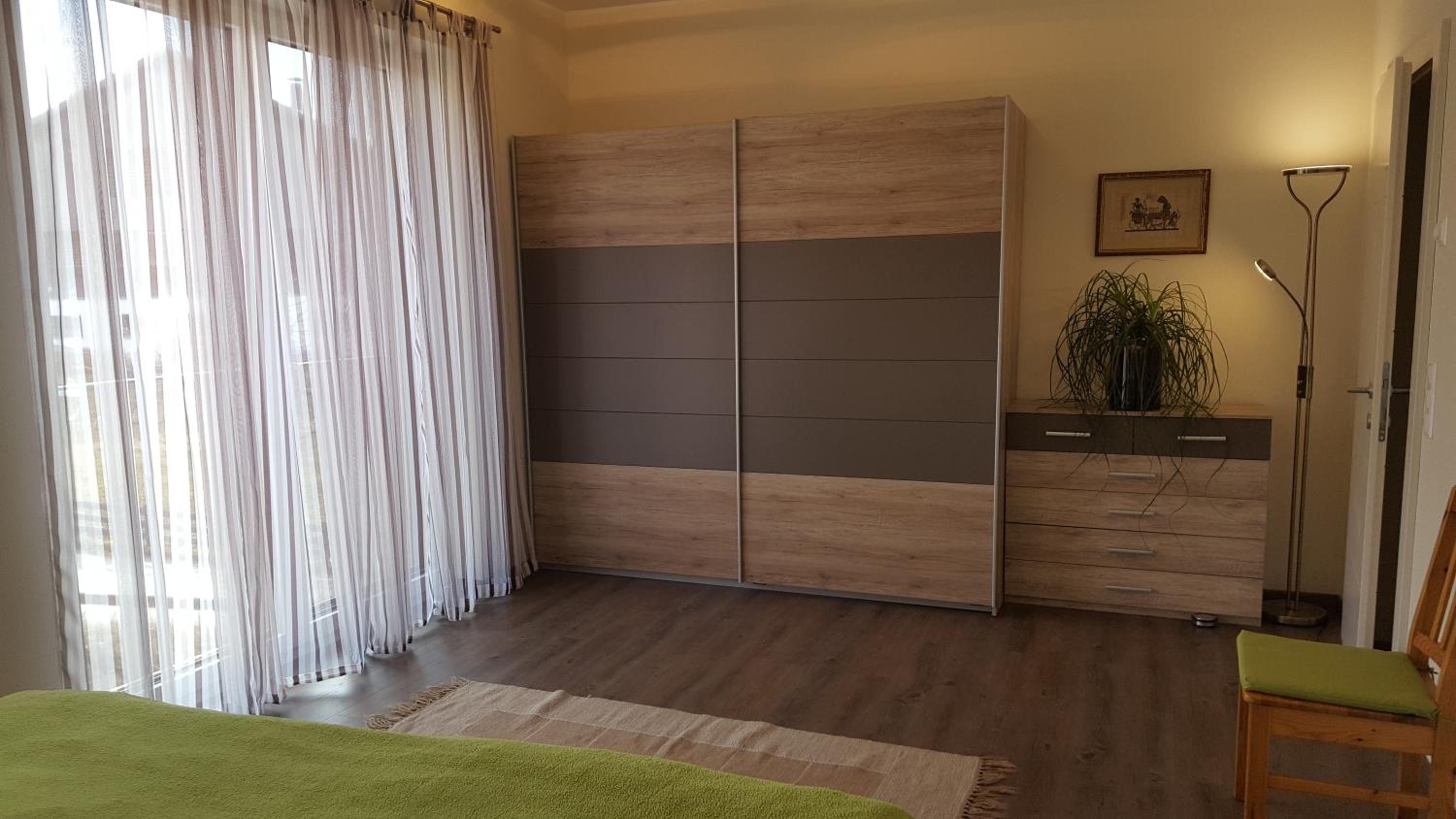 Three-Bedroom Apartment with Mountain View photo 1