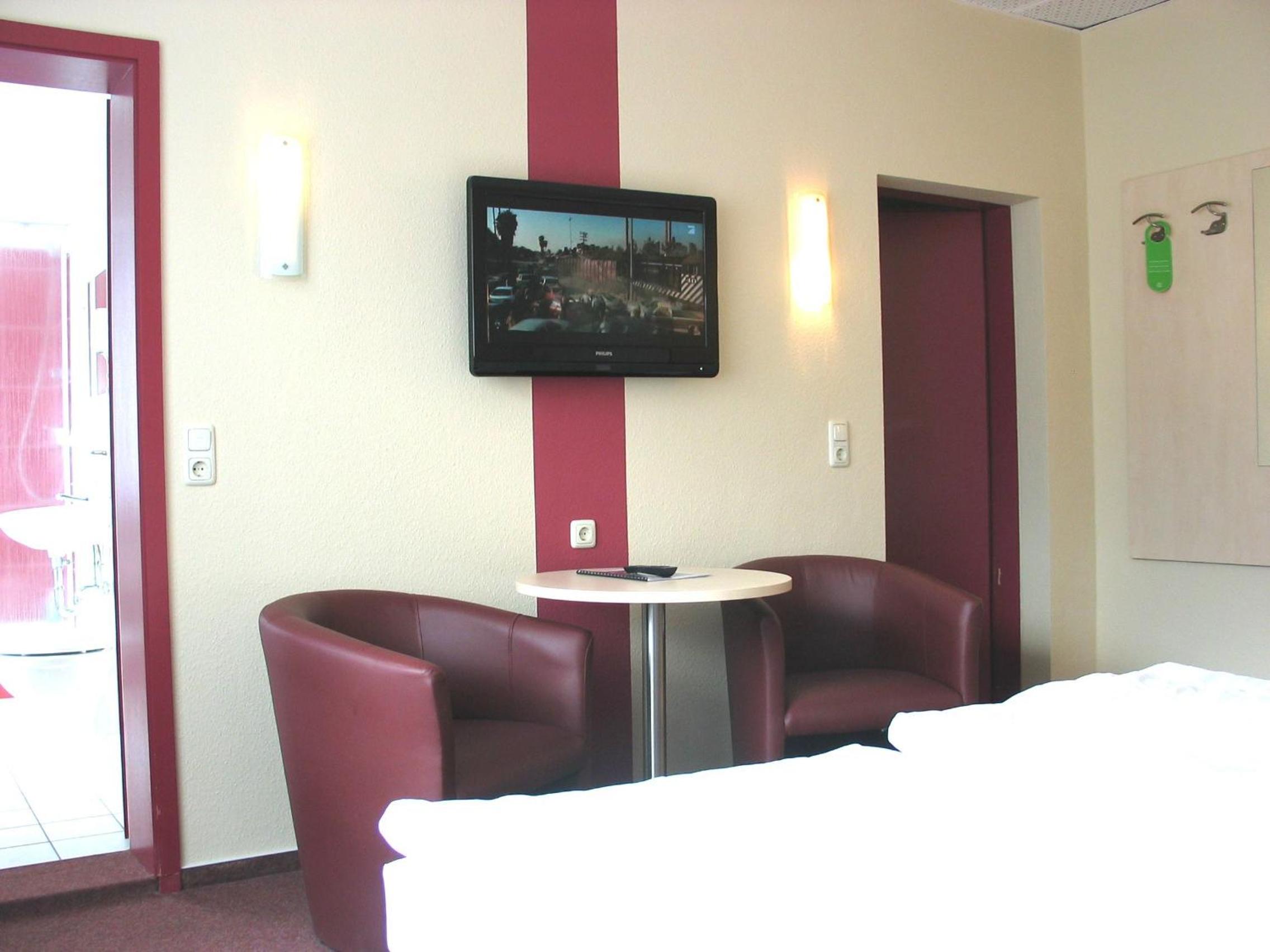 Standard Double Room - Photo 1