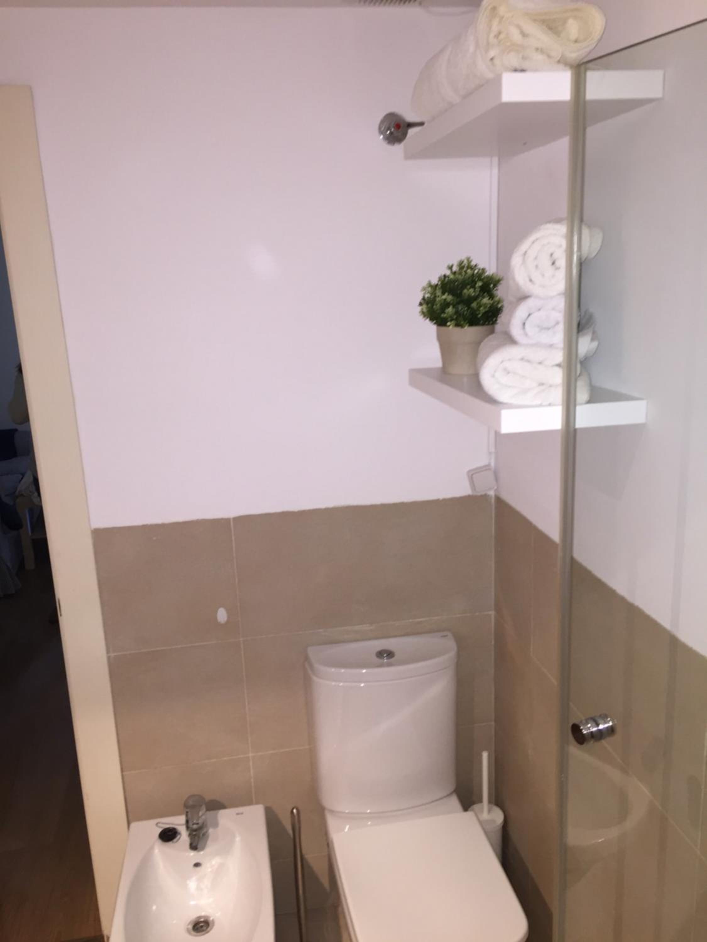 Apartment - Photo 2