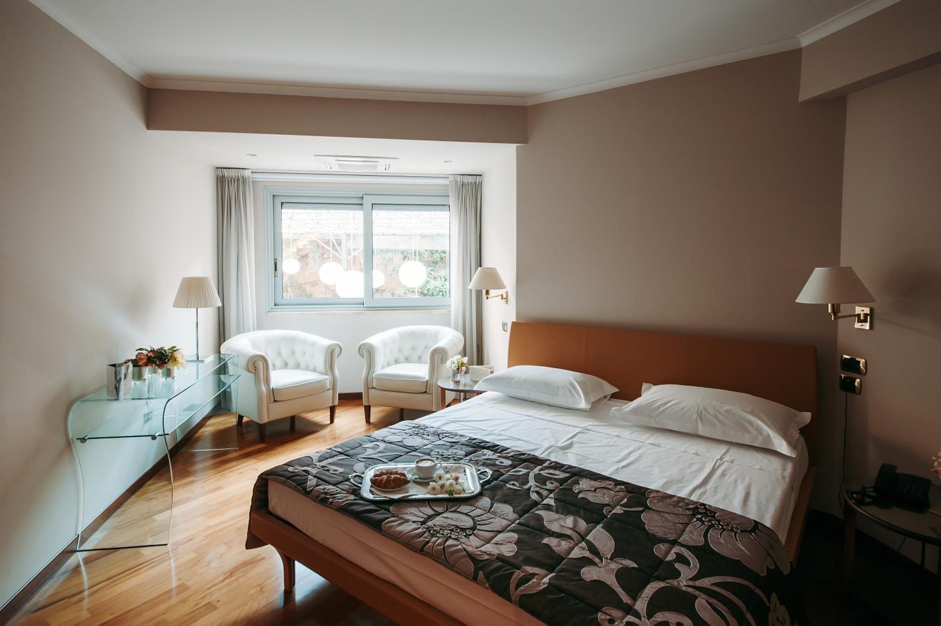 Deluxe Double Room - Photo 4