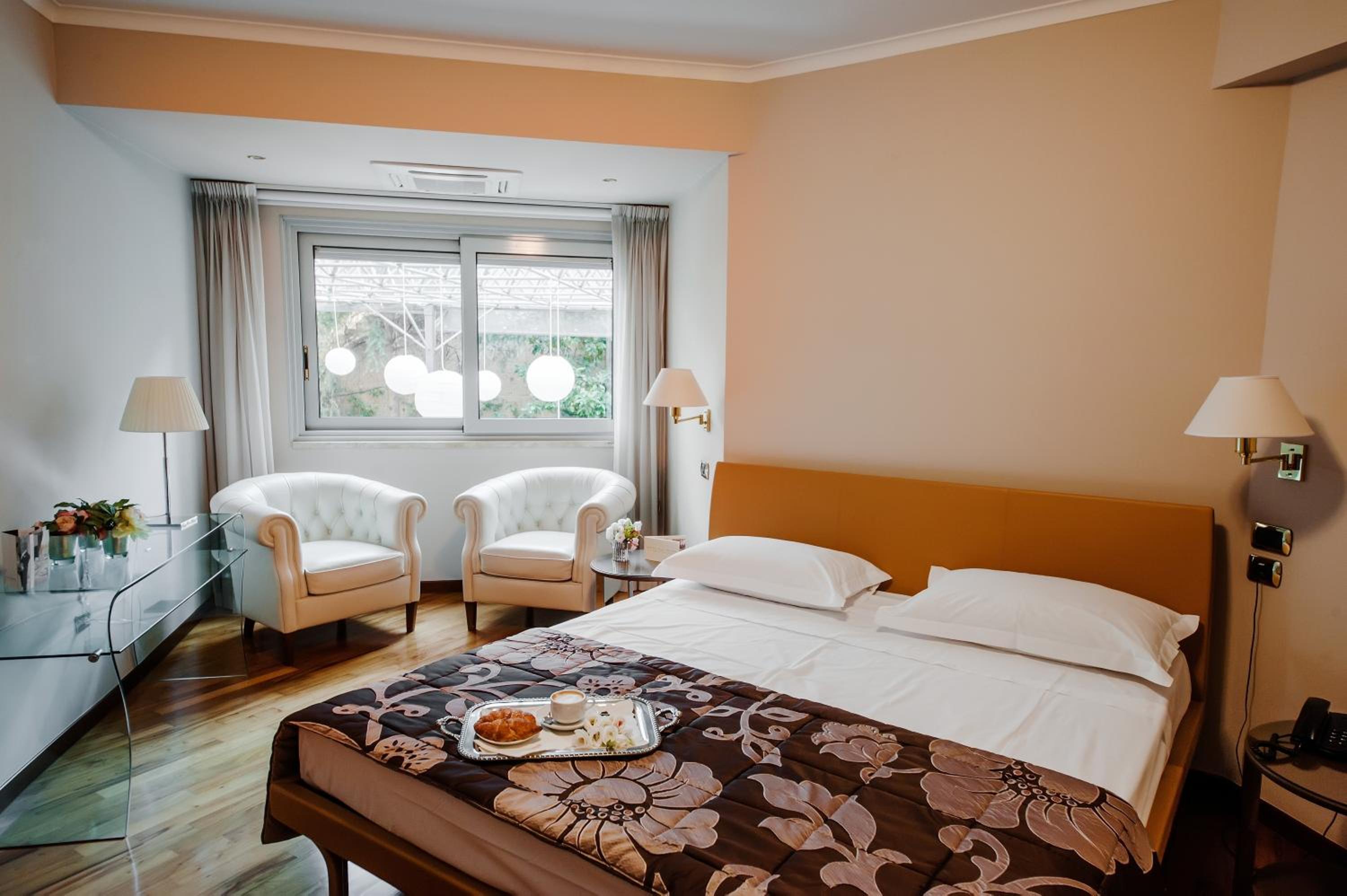 Deluxe Double Room - Photo 2