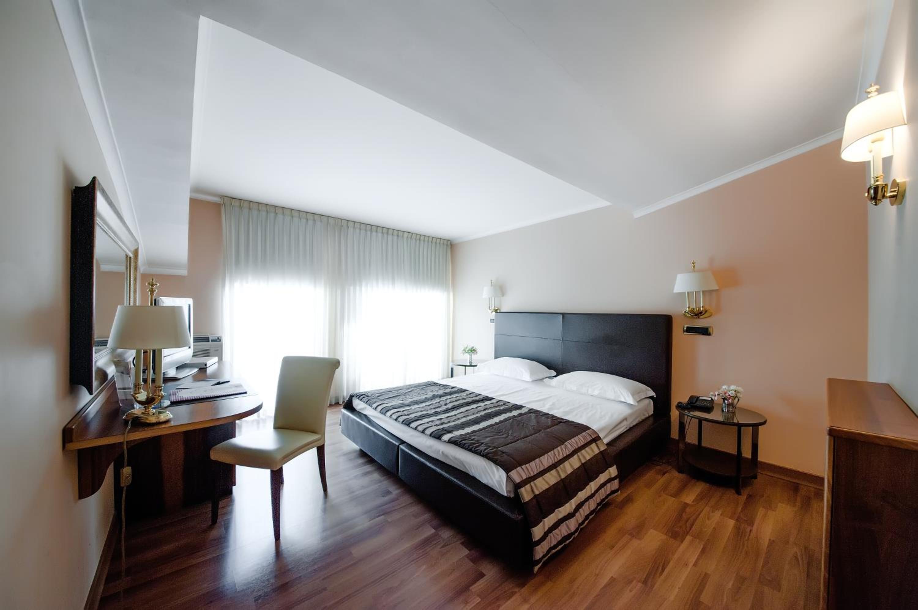 Superior Double Room - Photo 7
