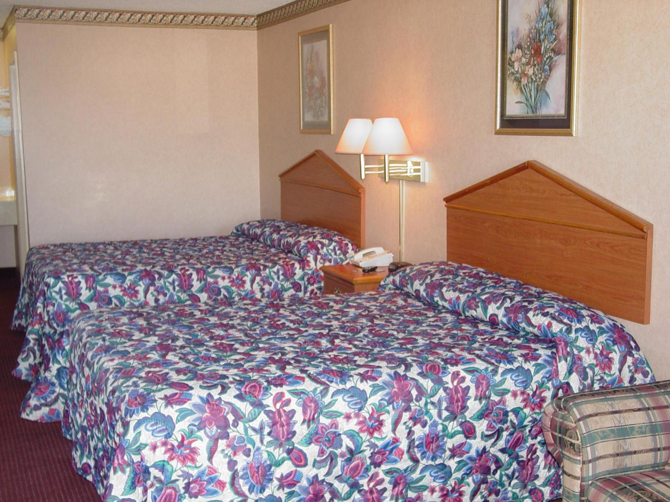 Queen Room with Two Queen Beds - Non-Smoking