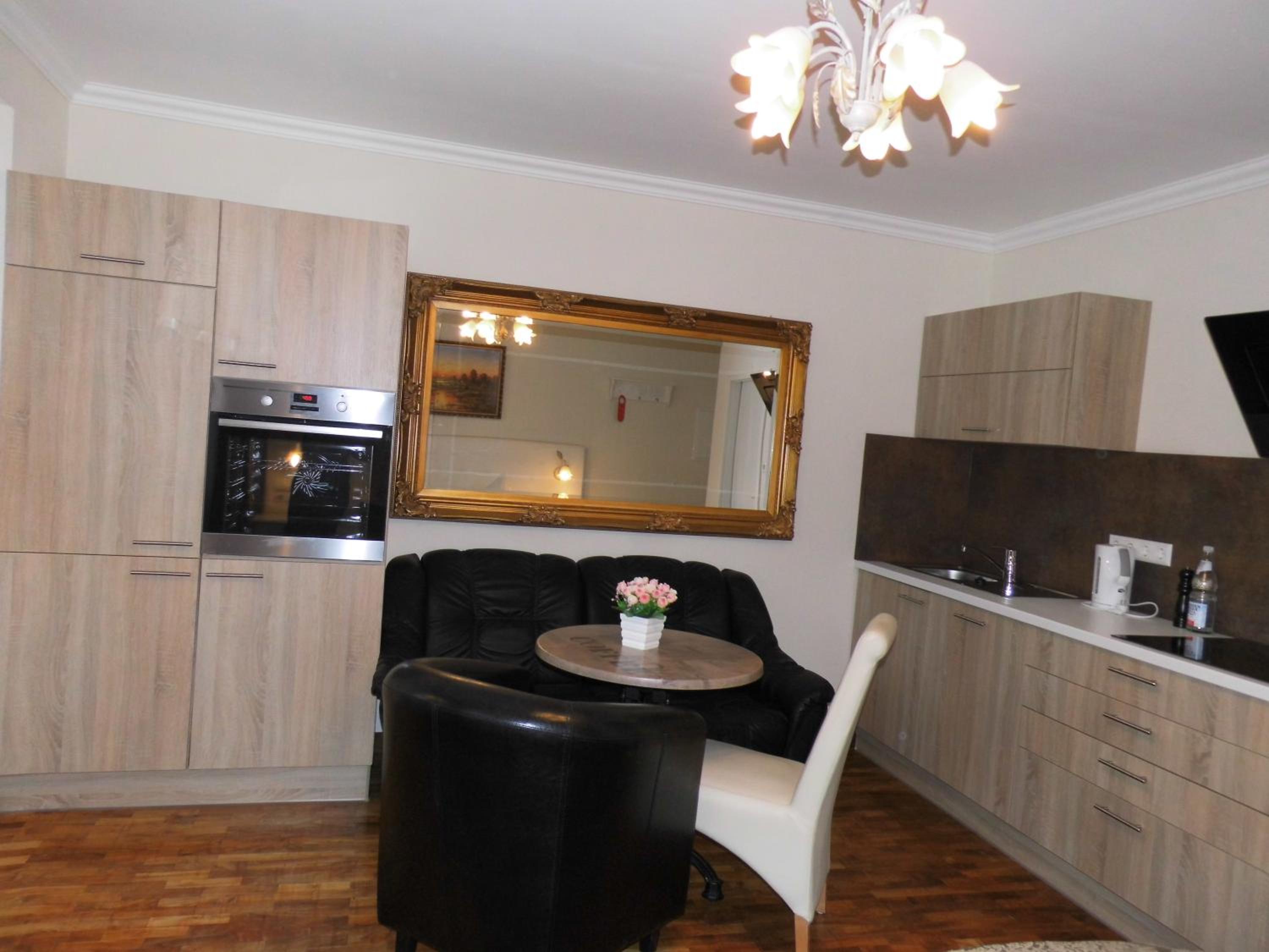 Studio Apartment photo 2