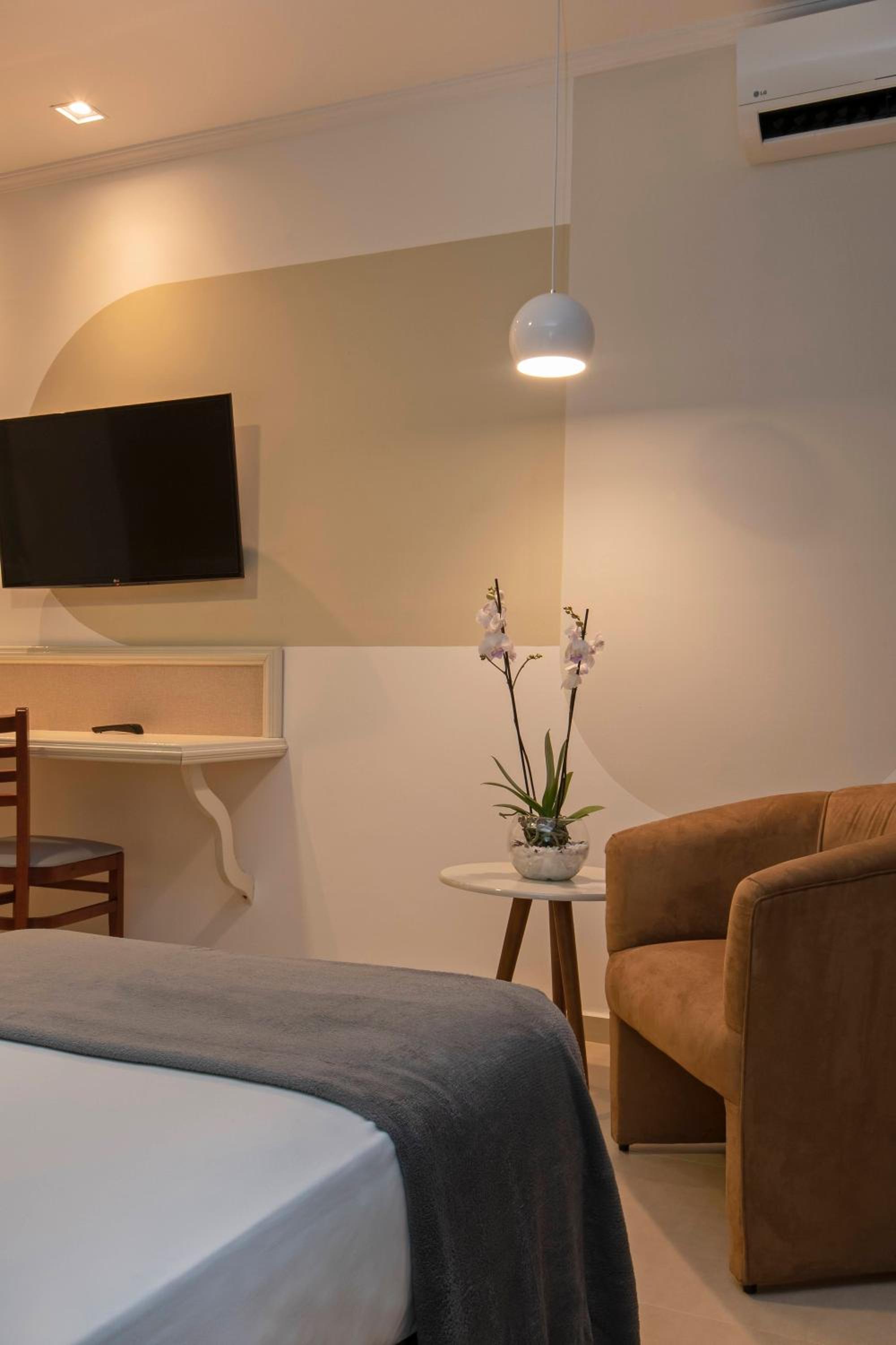 One-Bedroom Premier Apartment