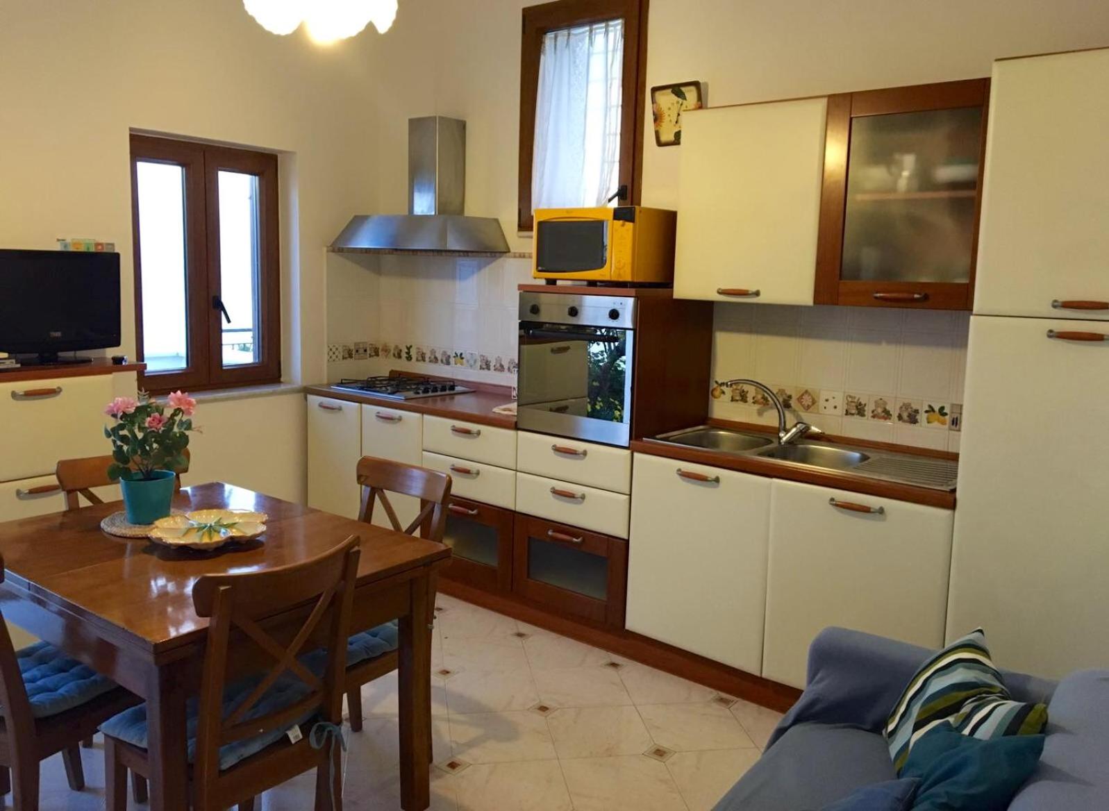 Two-Bedroom House photo 2