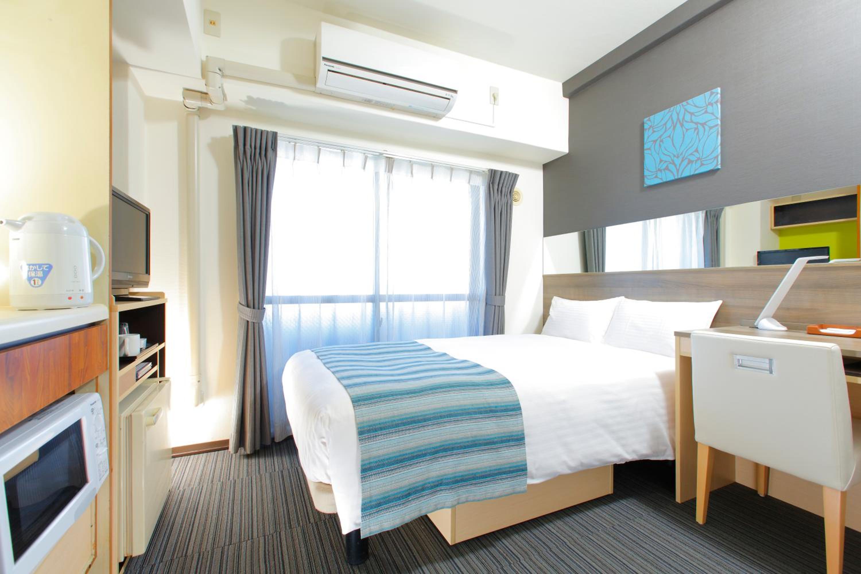 Standard Single Room - Non-Smoking - House Keeping is Optional with Additional Cost photo 2
