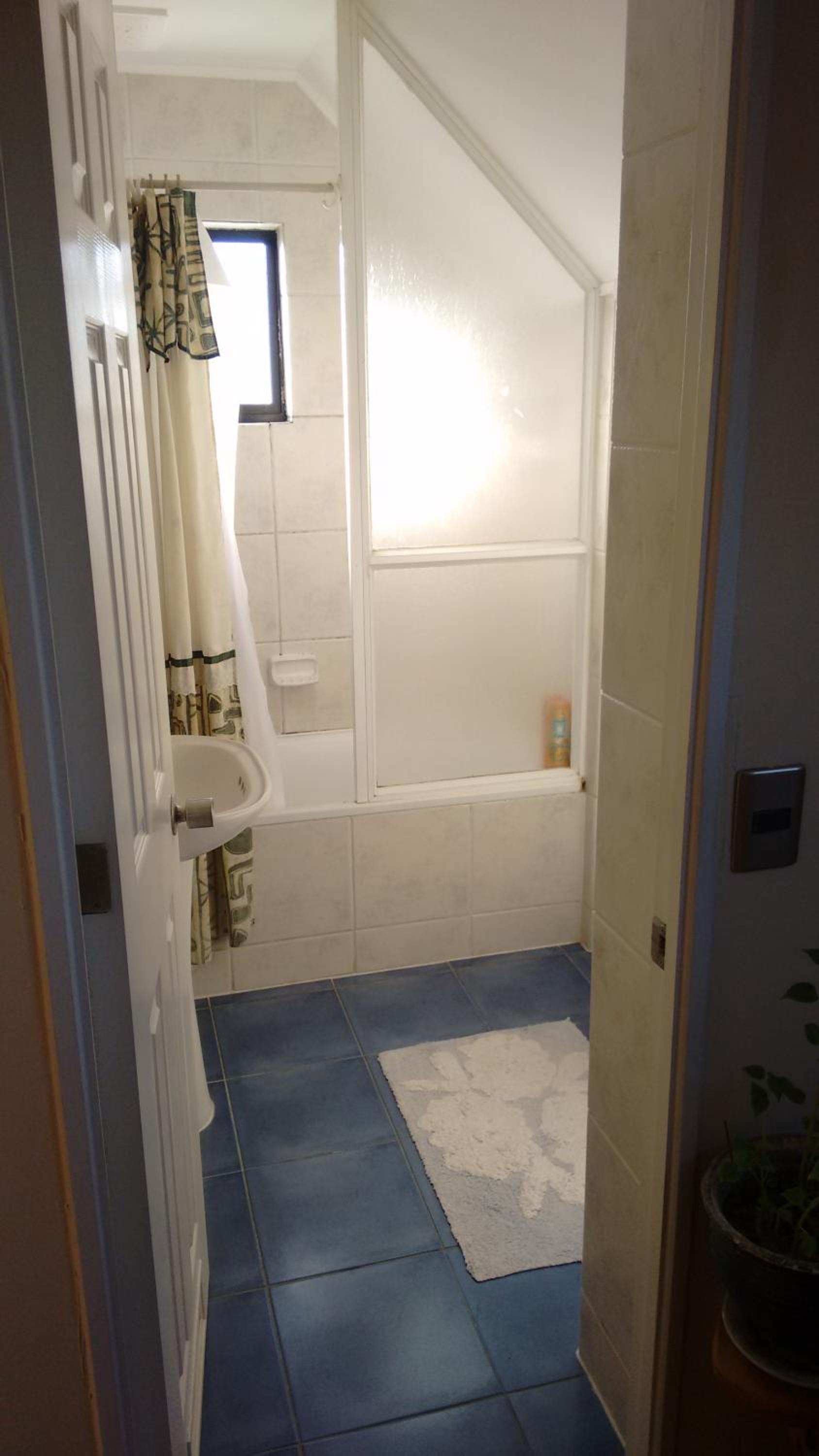 Standard Double Room with Shared Bathroom photo 2