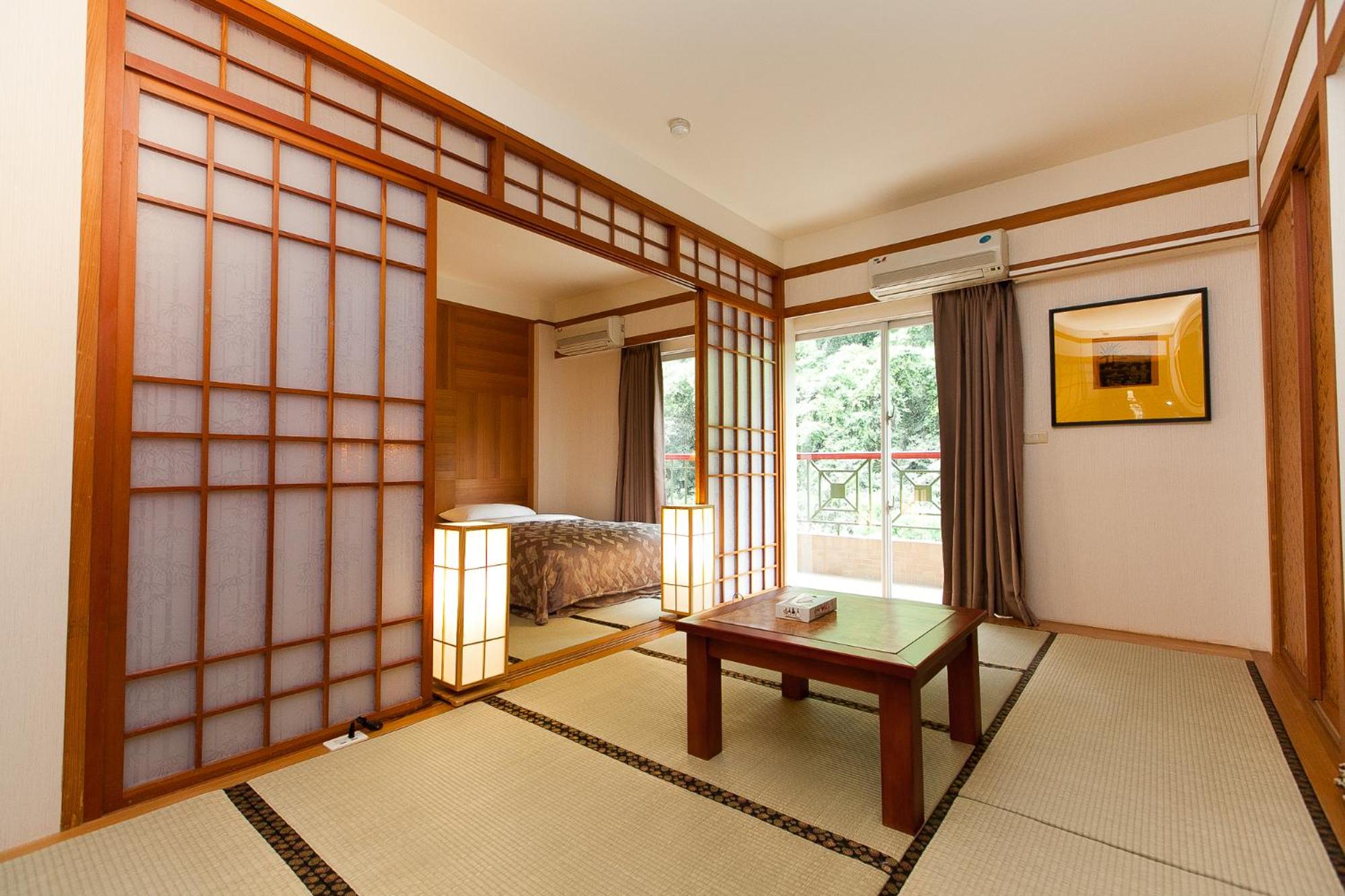 Japanese-Style Quadruple Room photo 1