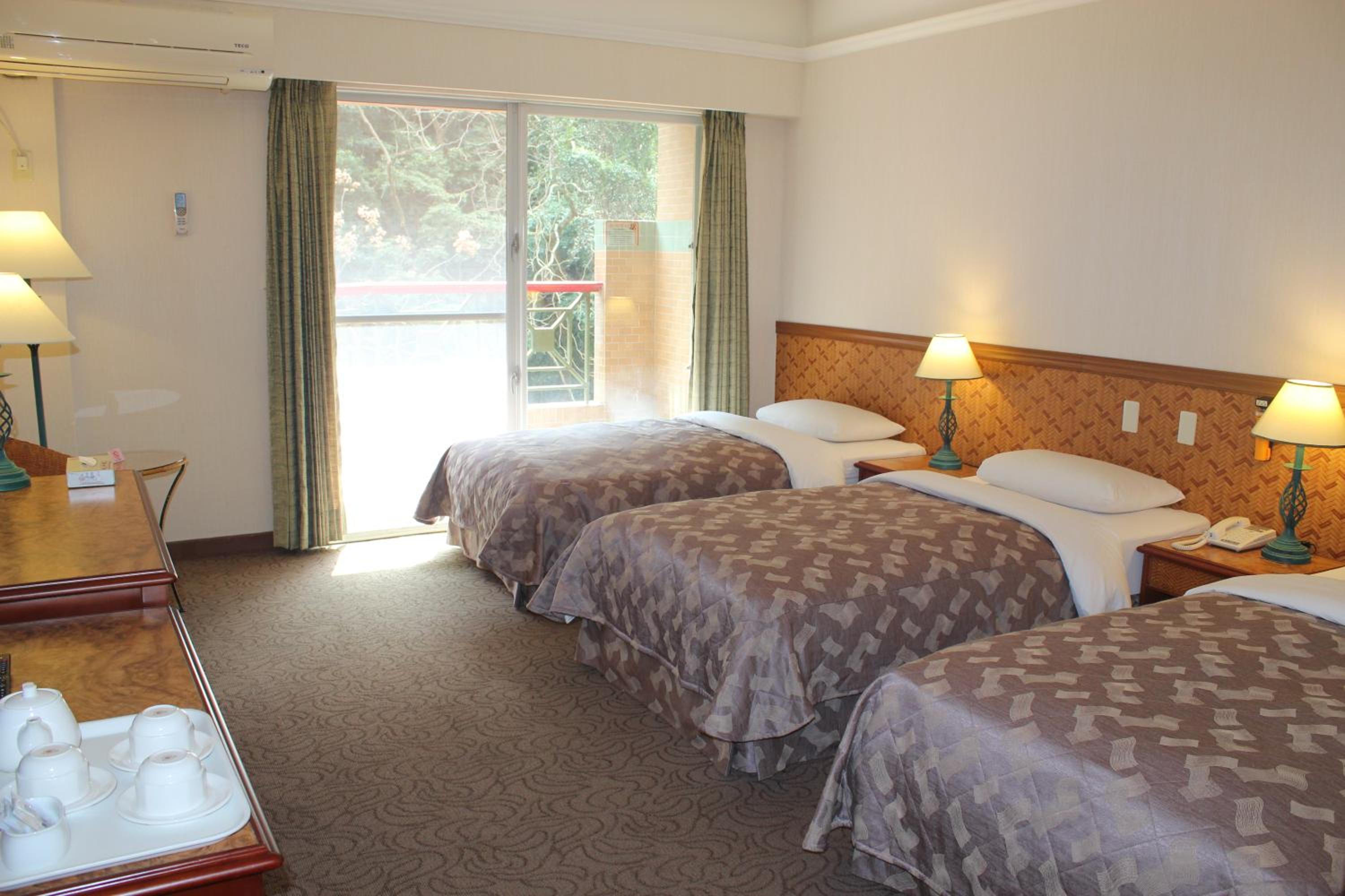 Deluxe Triple Room photo 3