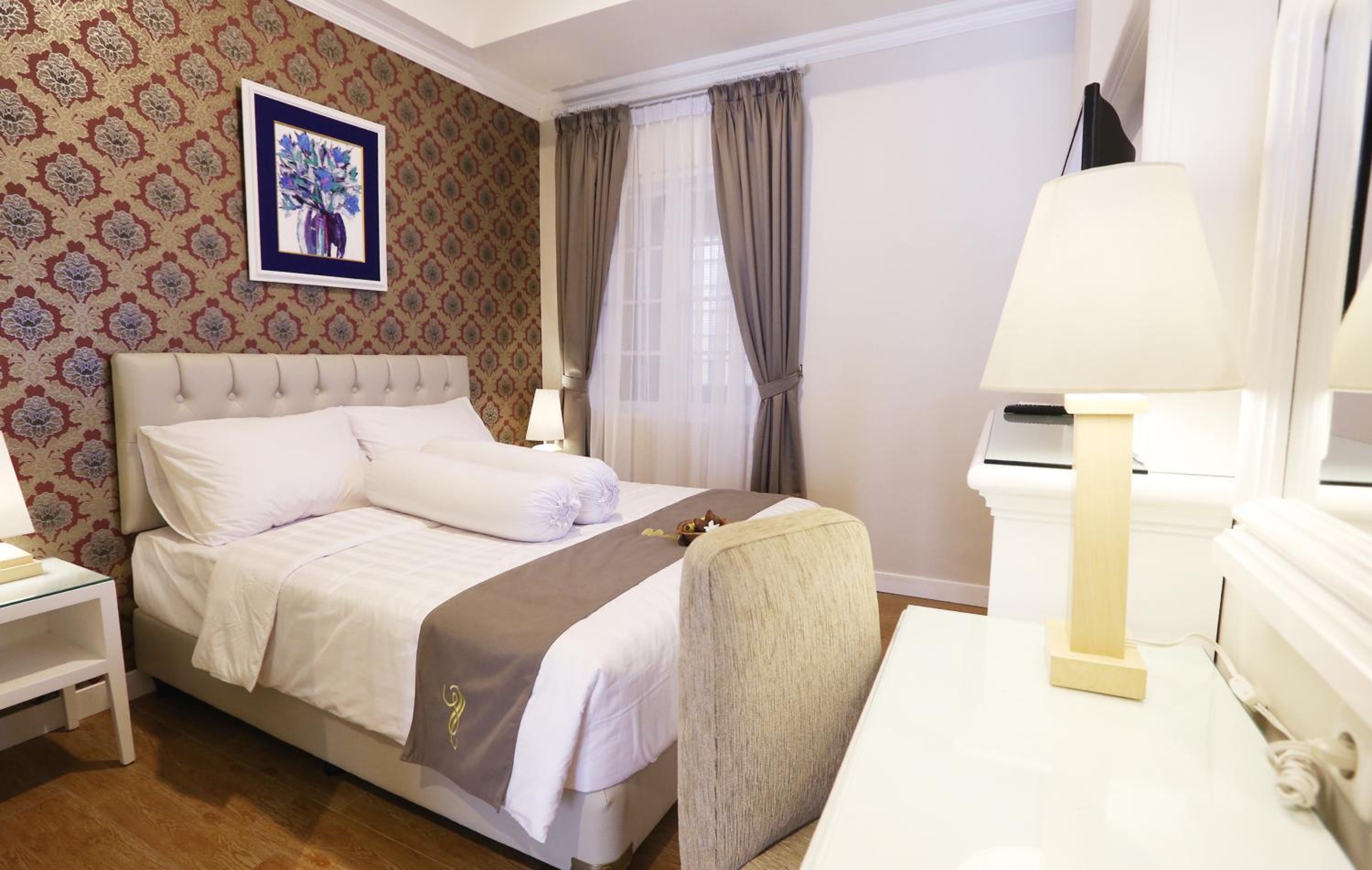 Standard Premier Double or Twin Room