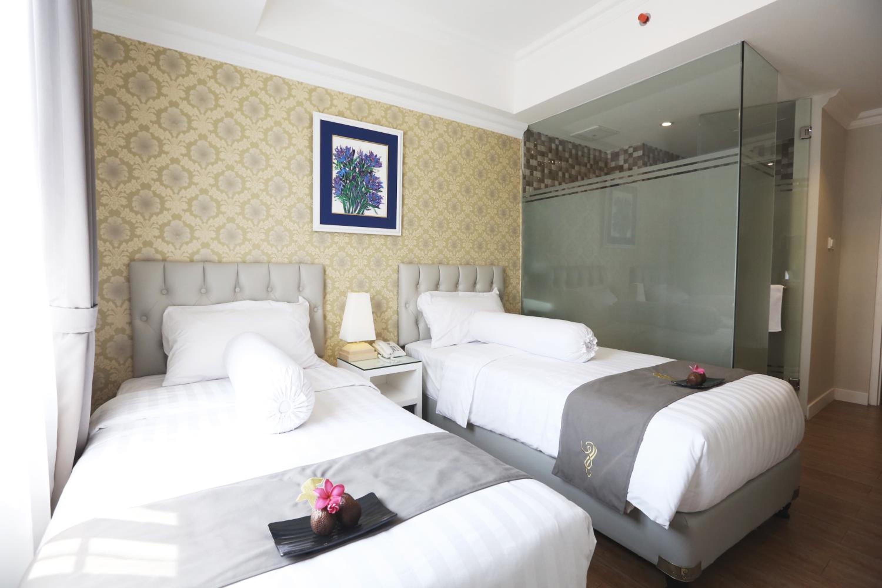 Standard Premier Room Only