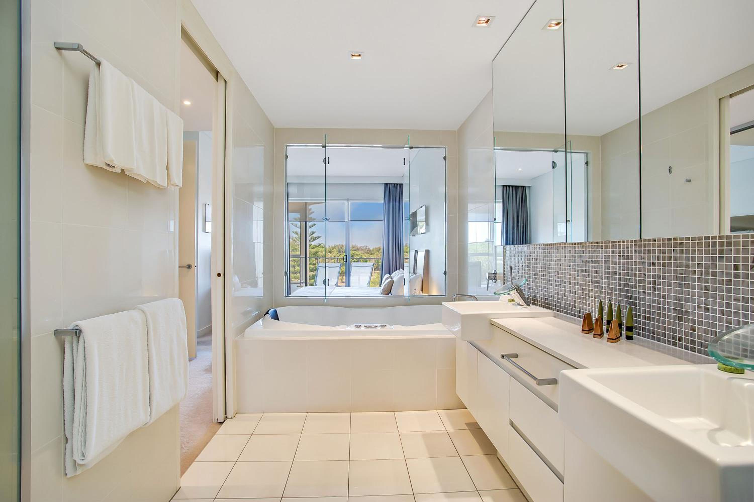 One-Bedroom Bale Apartment - Photo 3