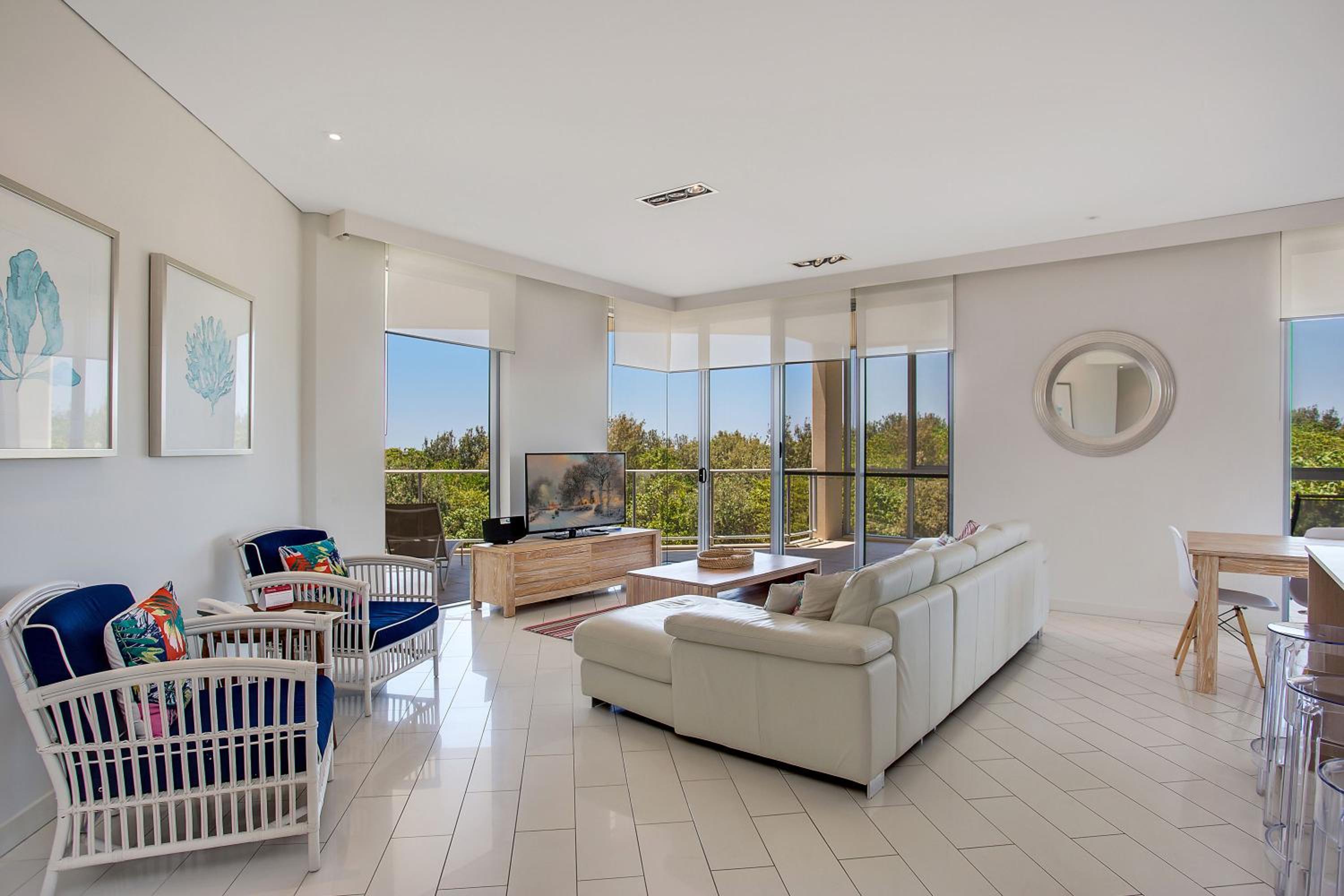 Three-Bedroom Bale Apartment - Photo 4