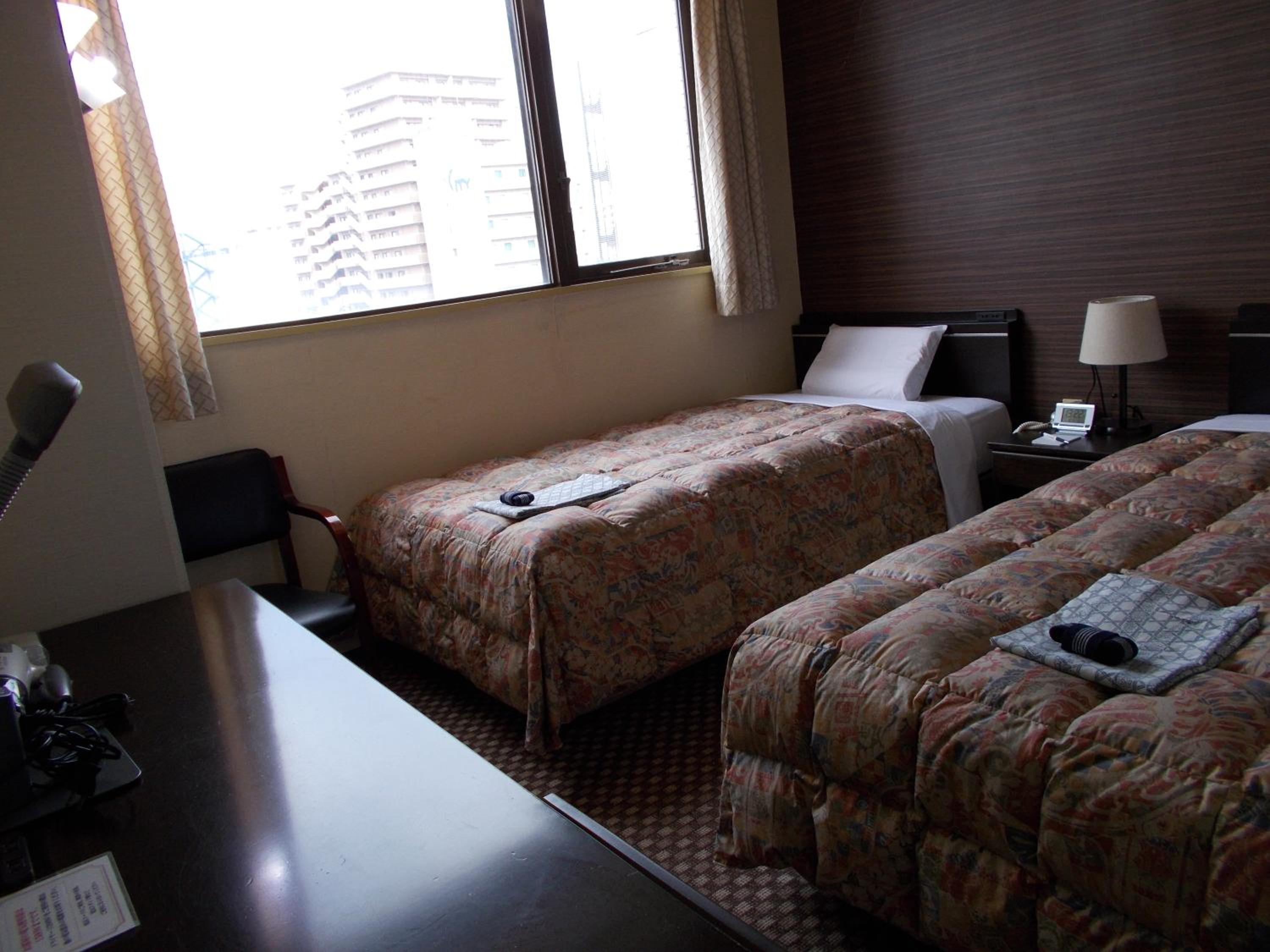 Twin Room - Smoking photo 1