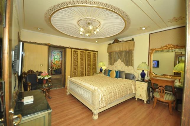 Luxury Suite - Photo 4