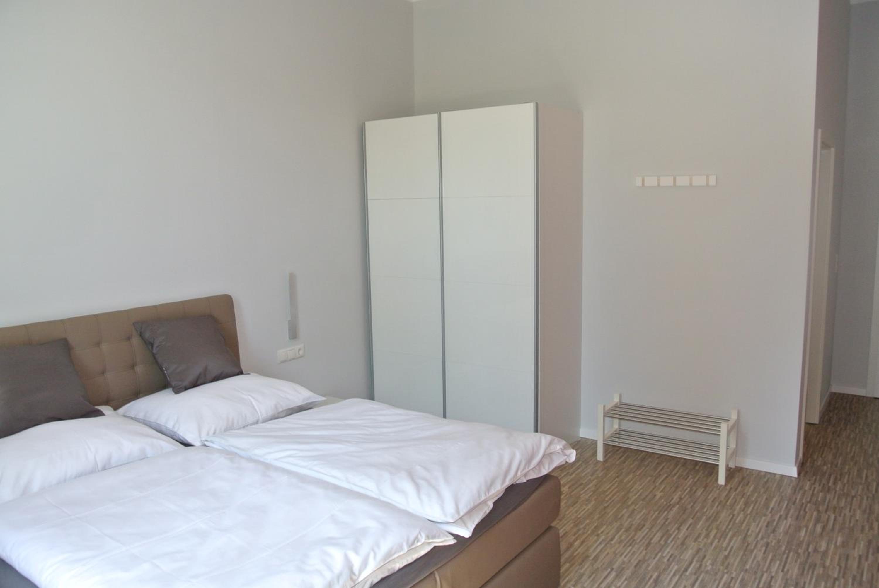 Deluxe Double Room with Shower - Photo 2