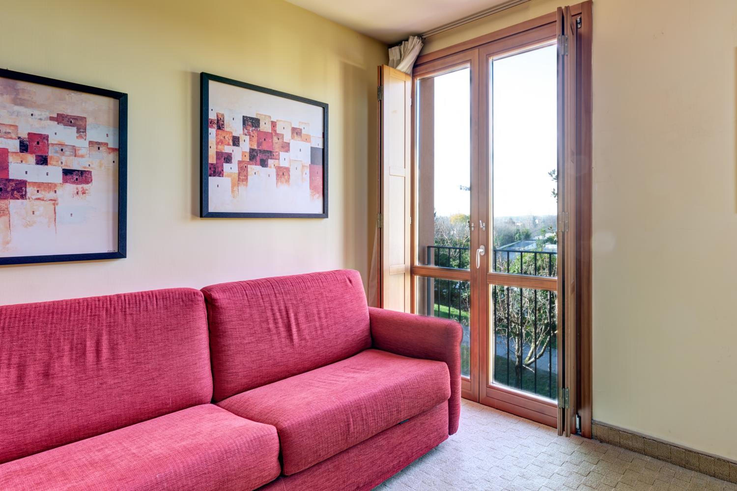 Superior Double or Twin Room - Photo 9