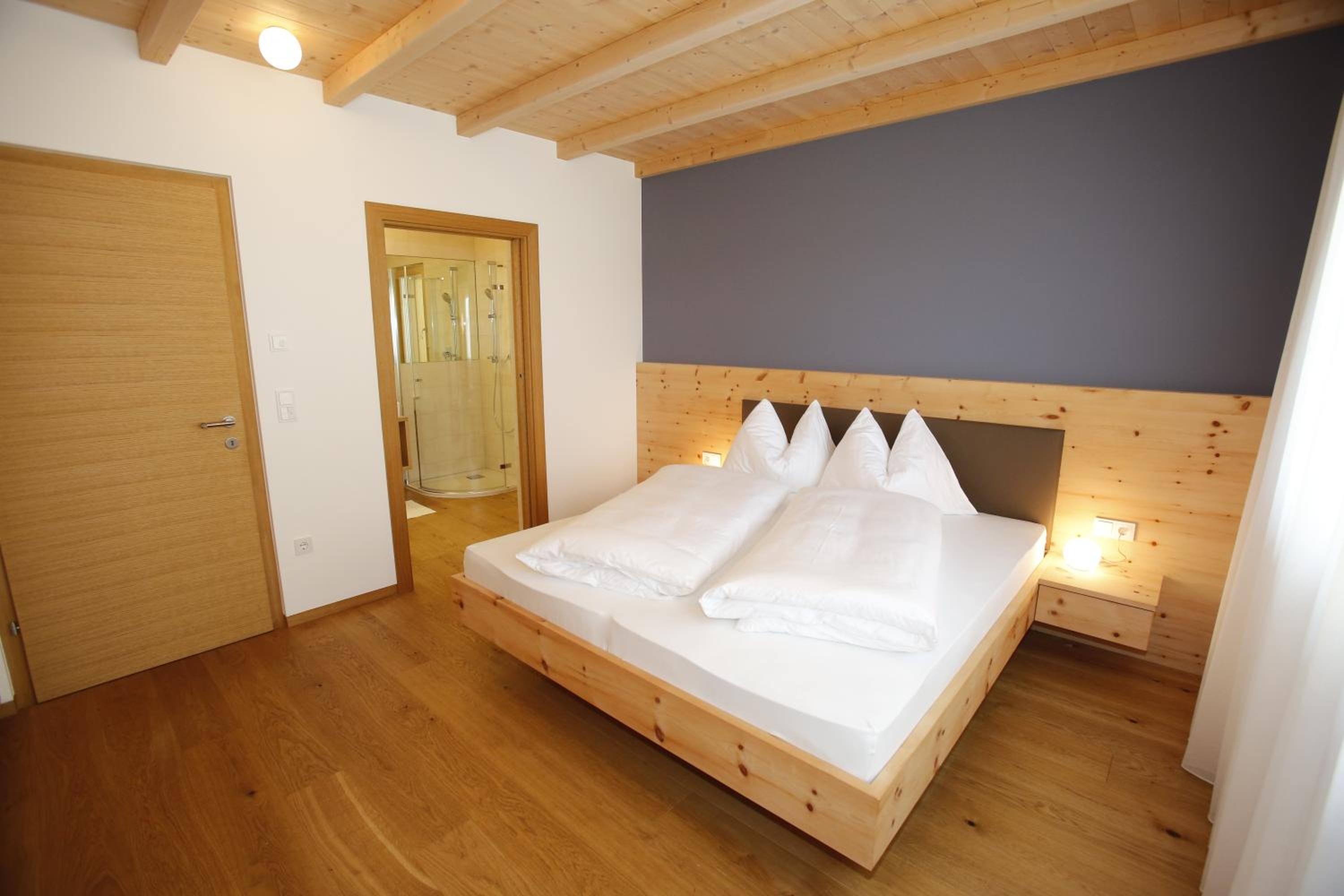 Apartment with Terrace photo 3