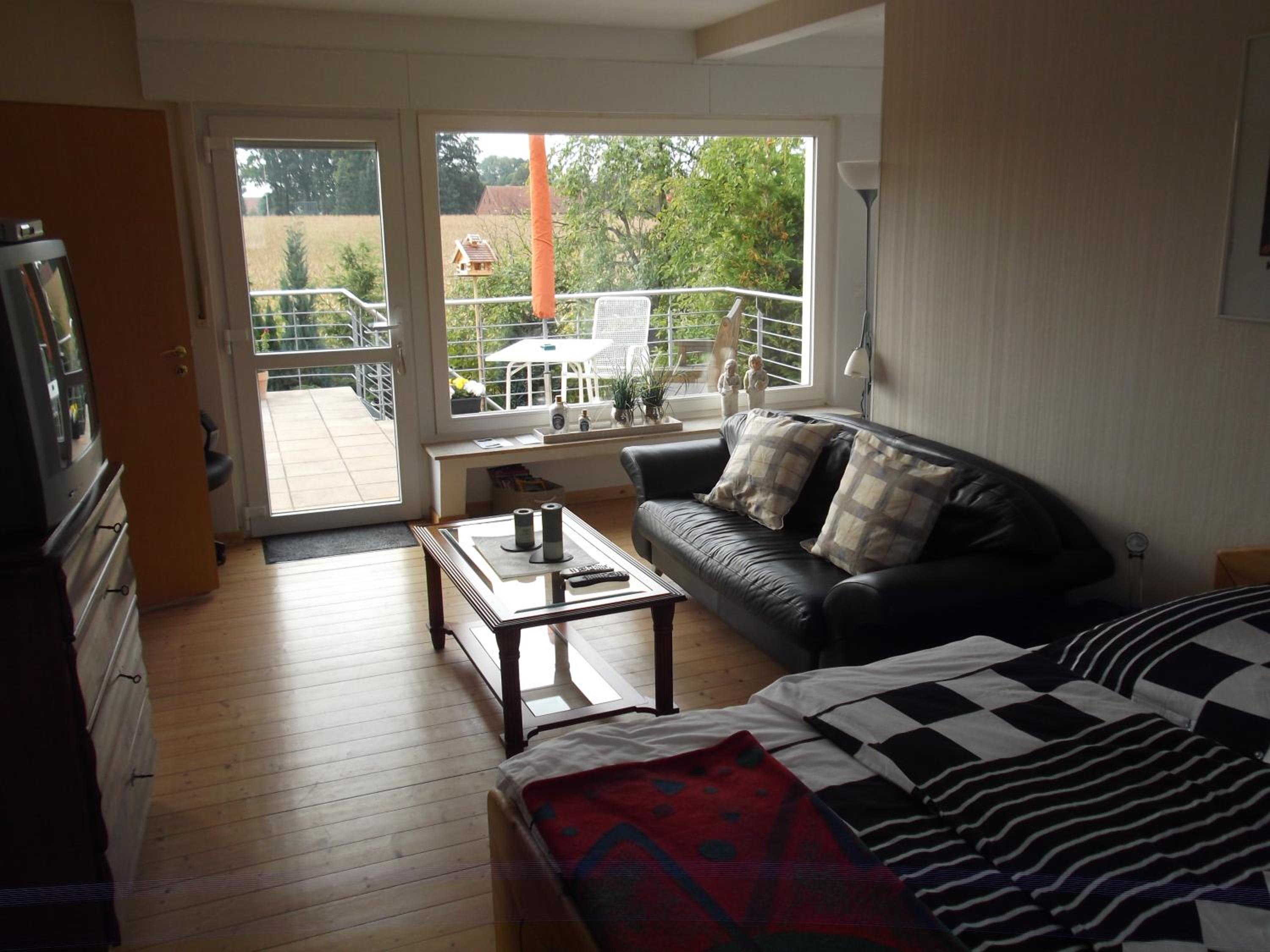 Apartment with Balcony - Photo 13