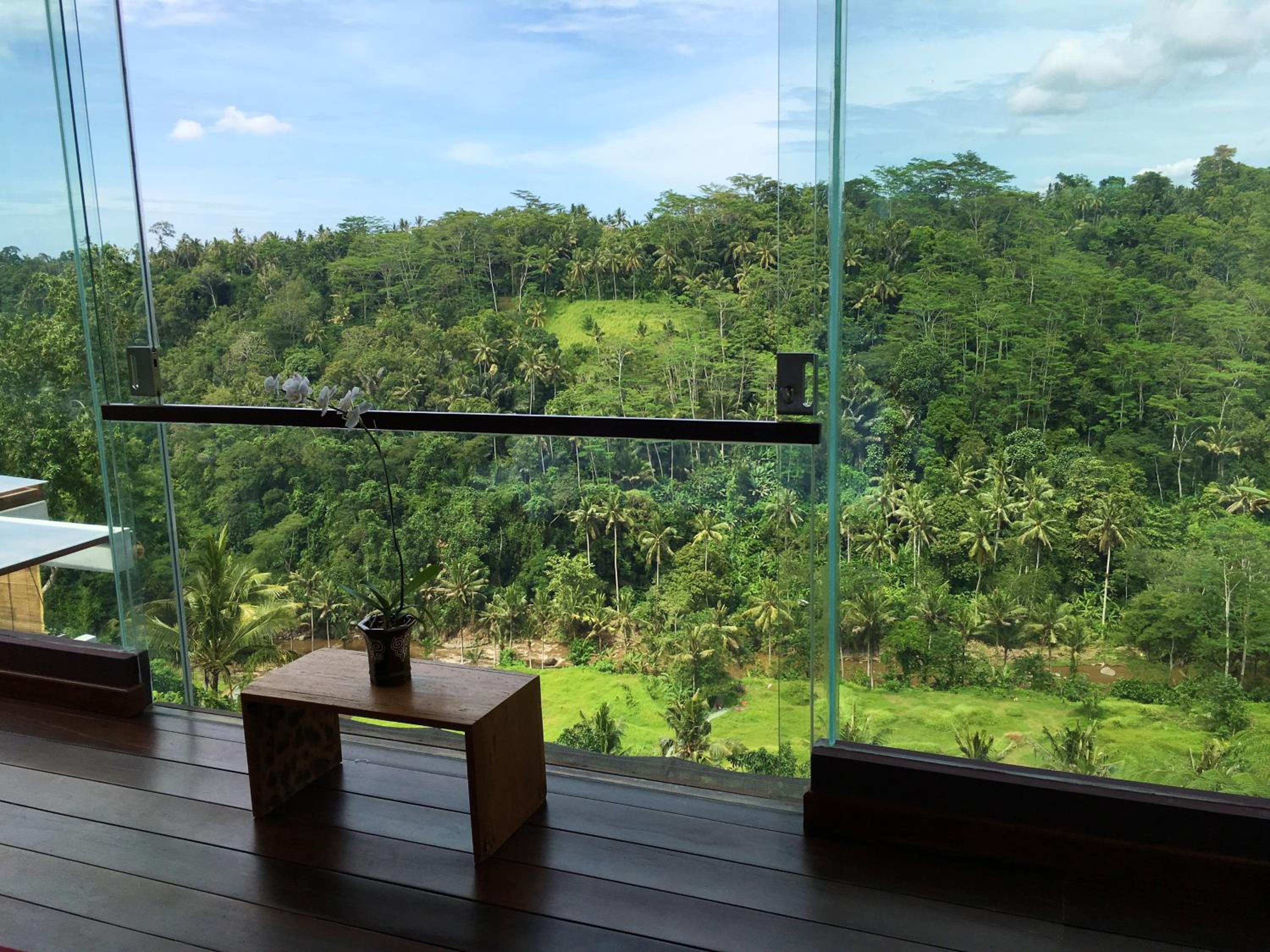 Royal Two- Storey One Bedroom Pool Villa with  Jacuzzi and One-Time Floating Breakfast  photo 2
