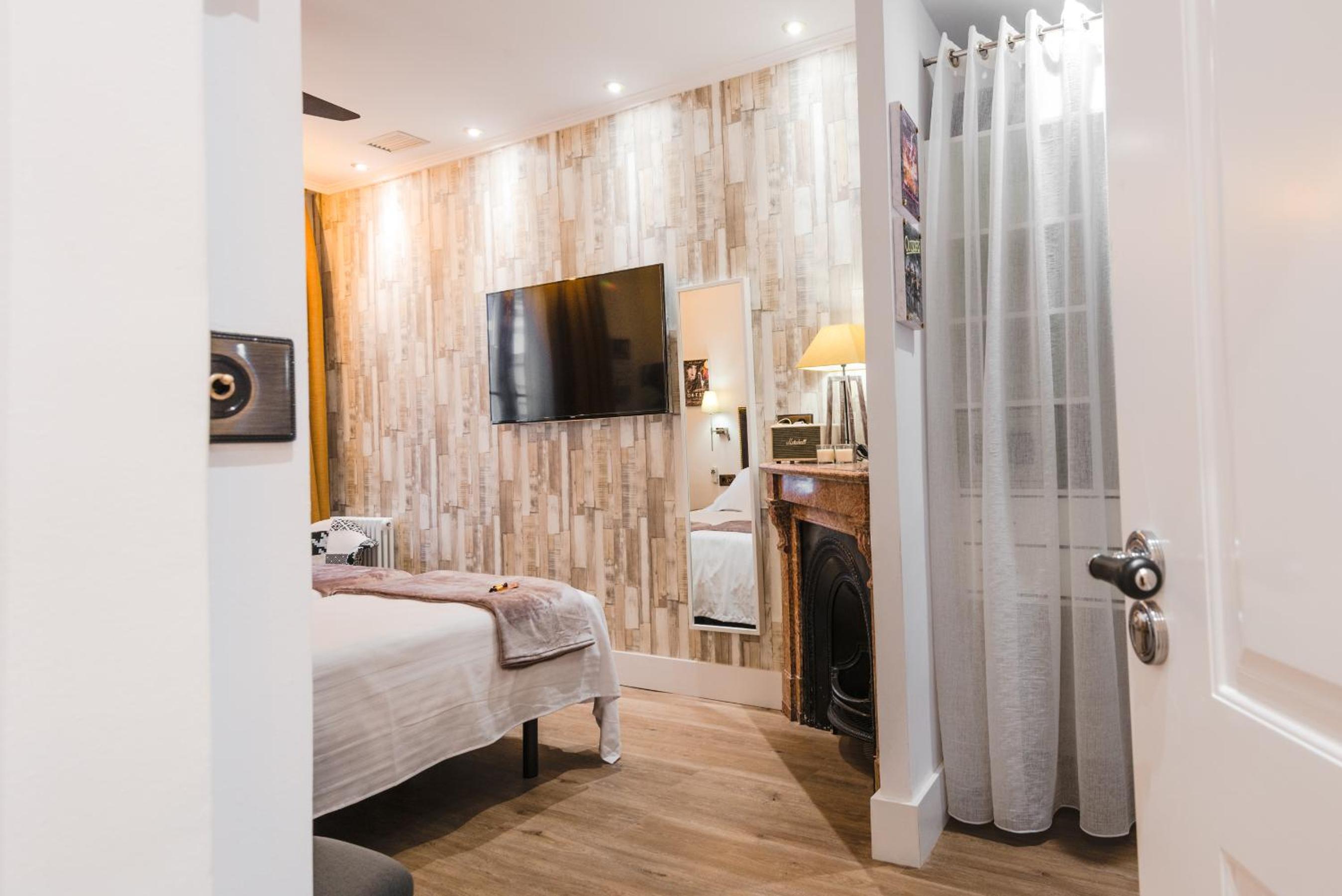 Superior Double or Twin Room with Balcony - Photo 4