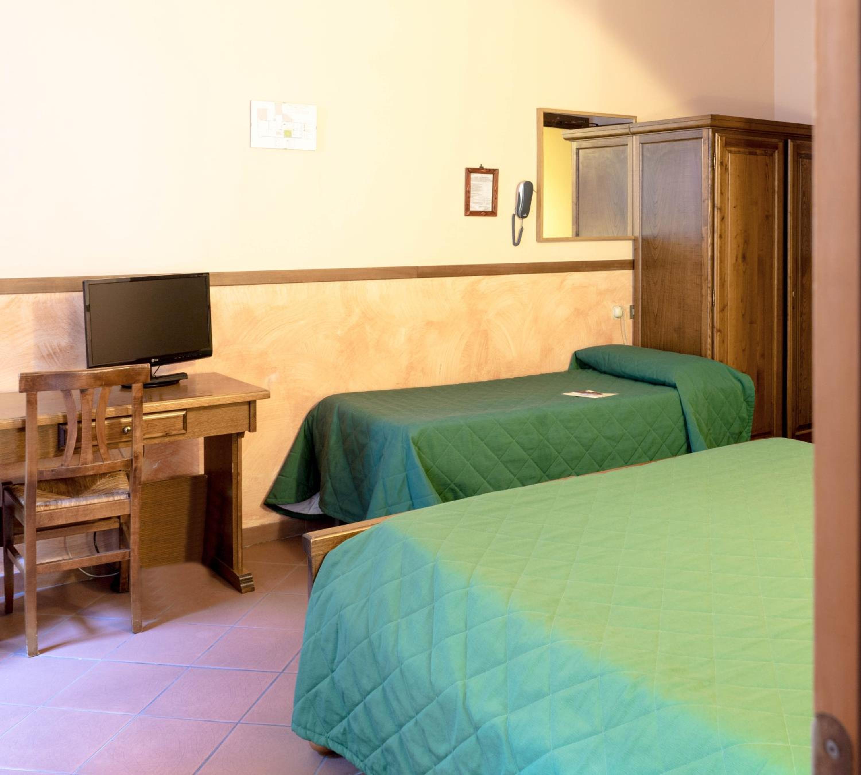 Triple Room - Photo 1