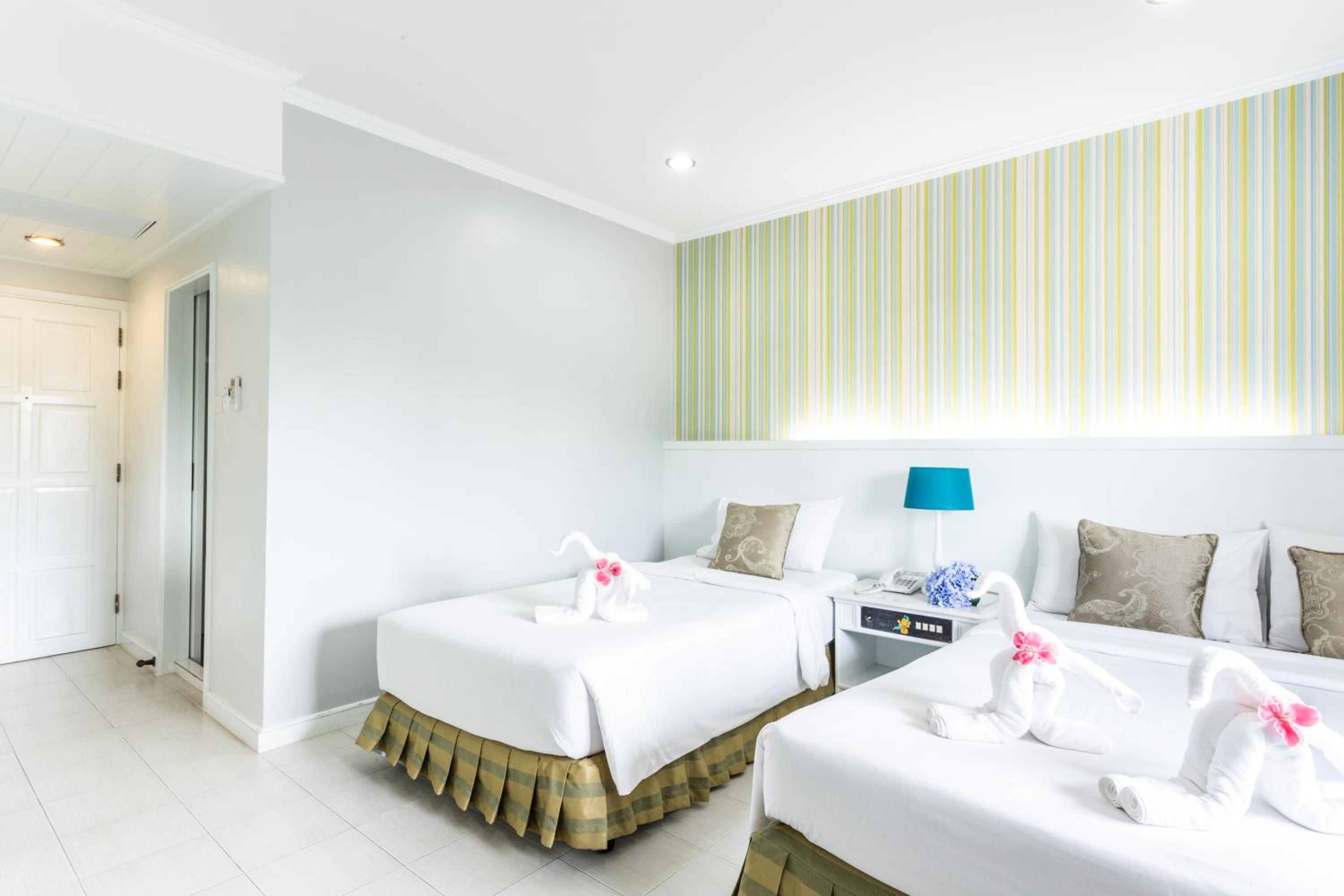 Triple Room - Photo 11