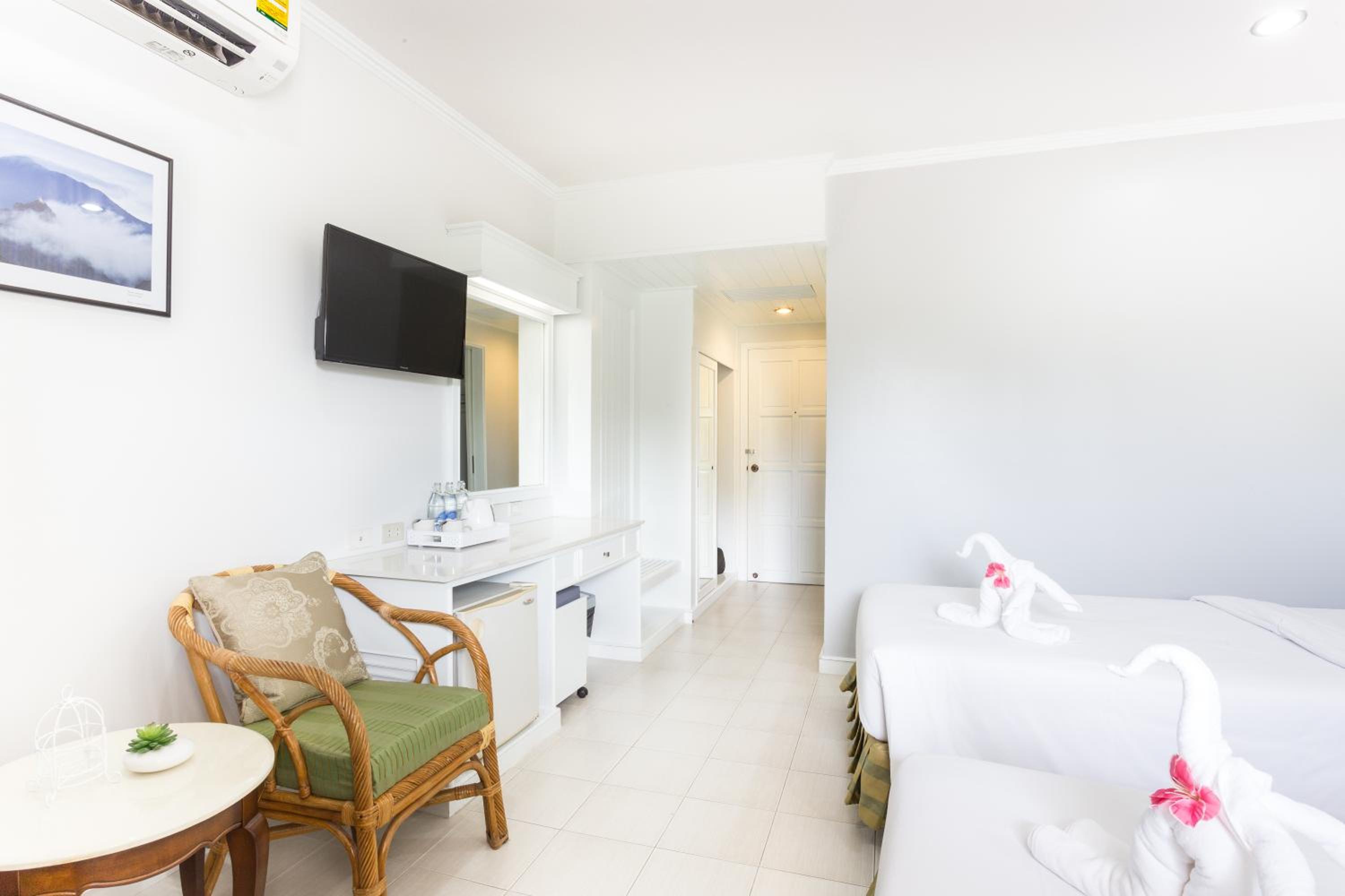 Triple Room - Photo 6