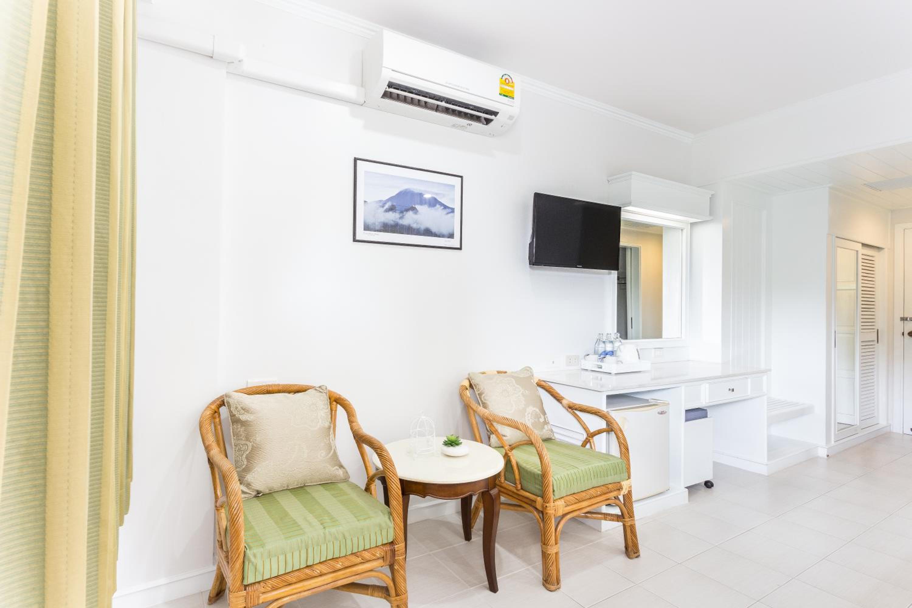 Triple Room - Photo 8
